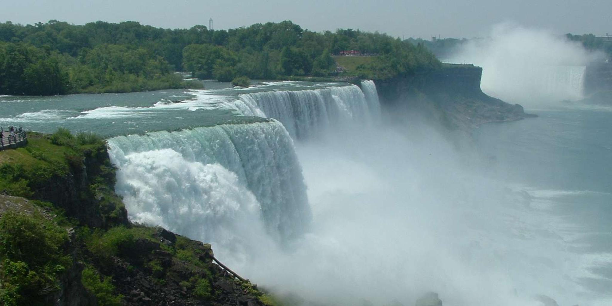 Niagara Falls Boat and Cave Tour - Image 2