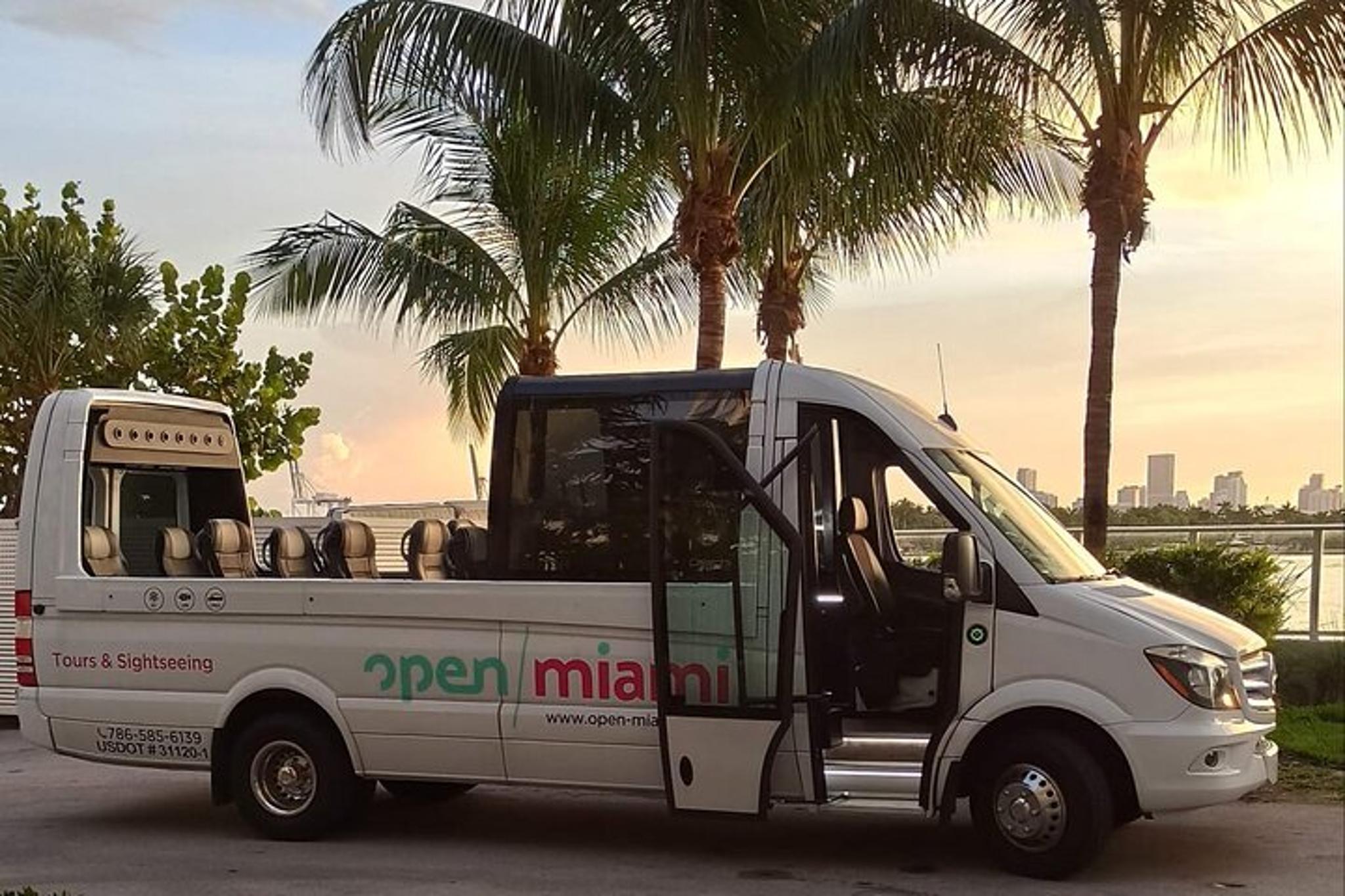 Miami Night Tour by Cabriolet Bus