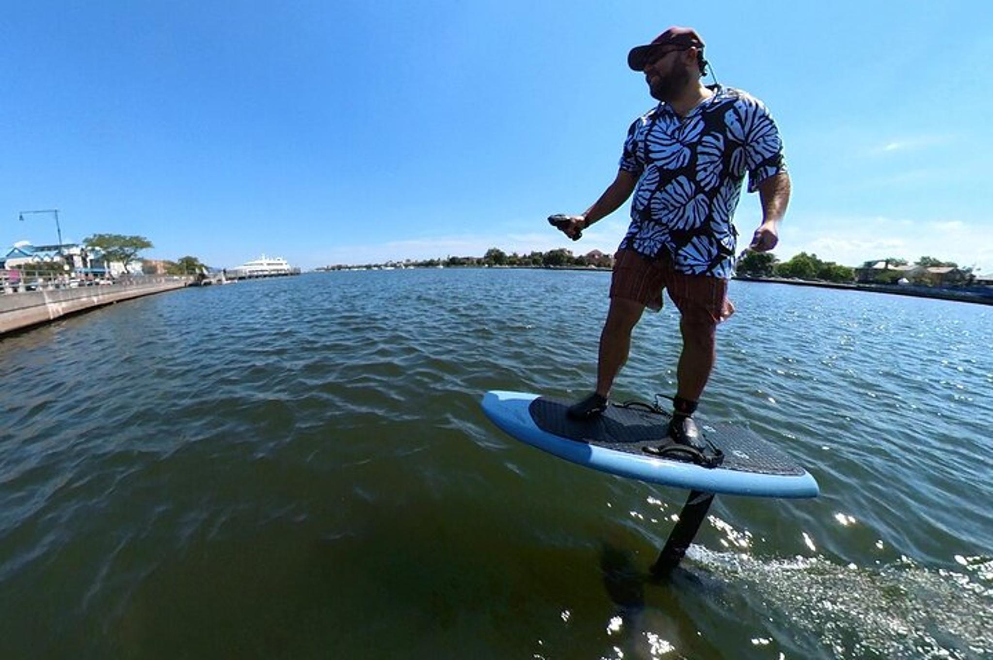 New York E-Foil Surfing Experience 90 min - Image 4