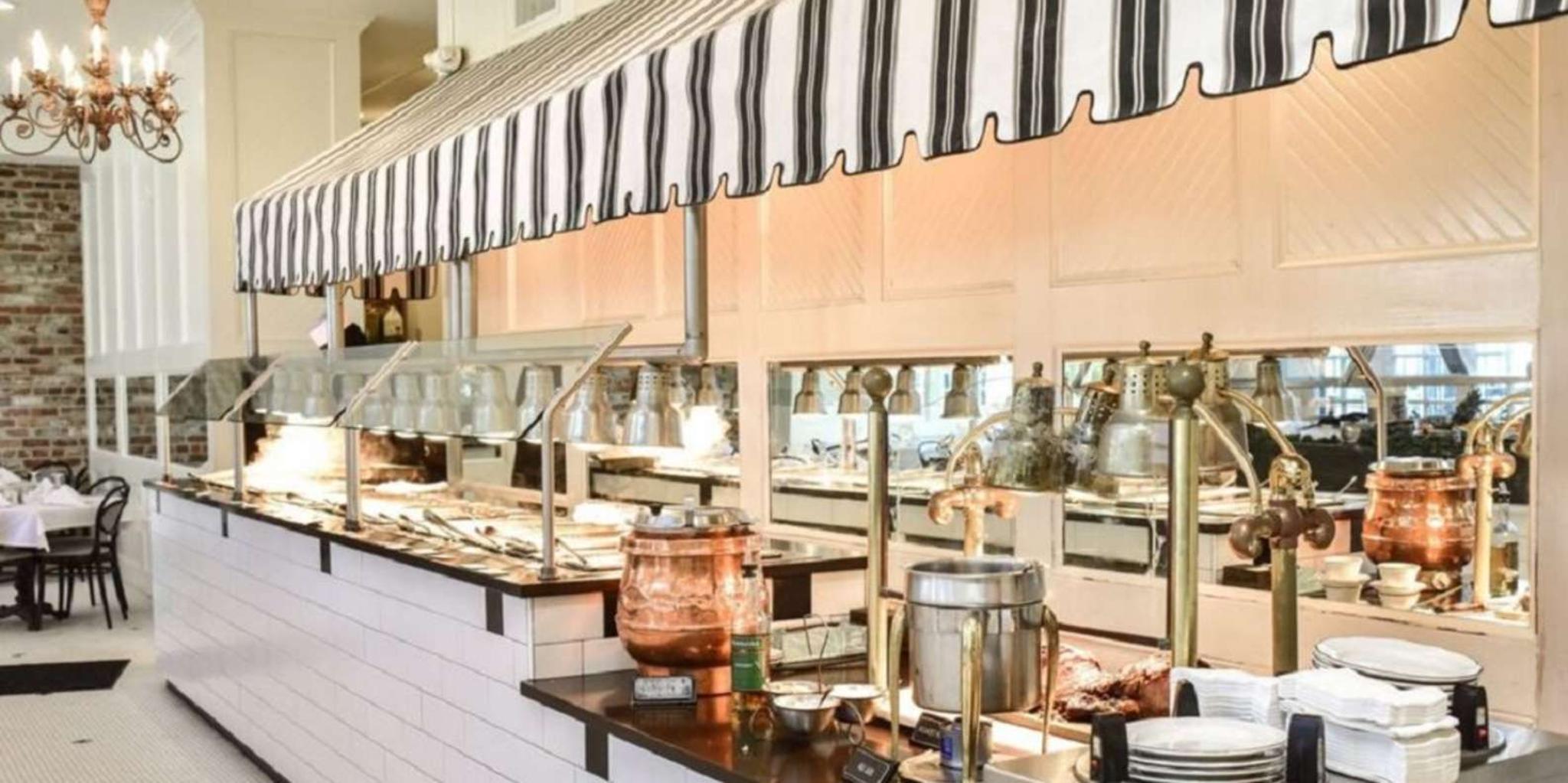 New Orleans Jazz Brunch Buffet at Court of Two Sisters - Image 6