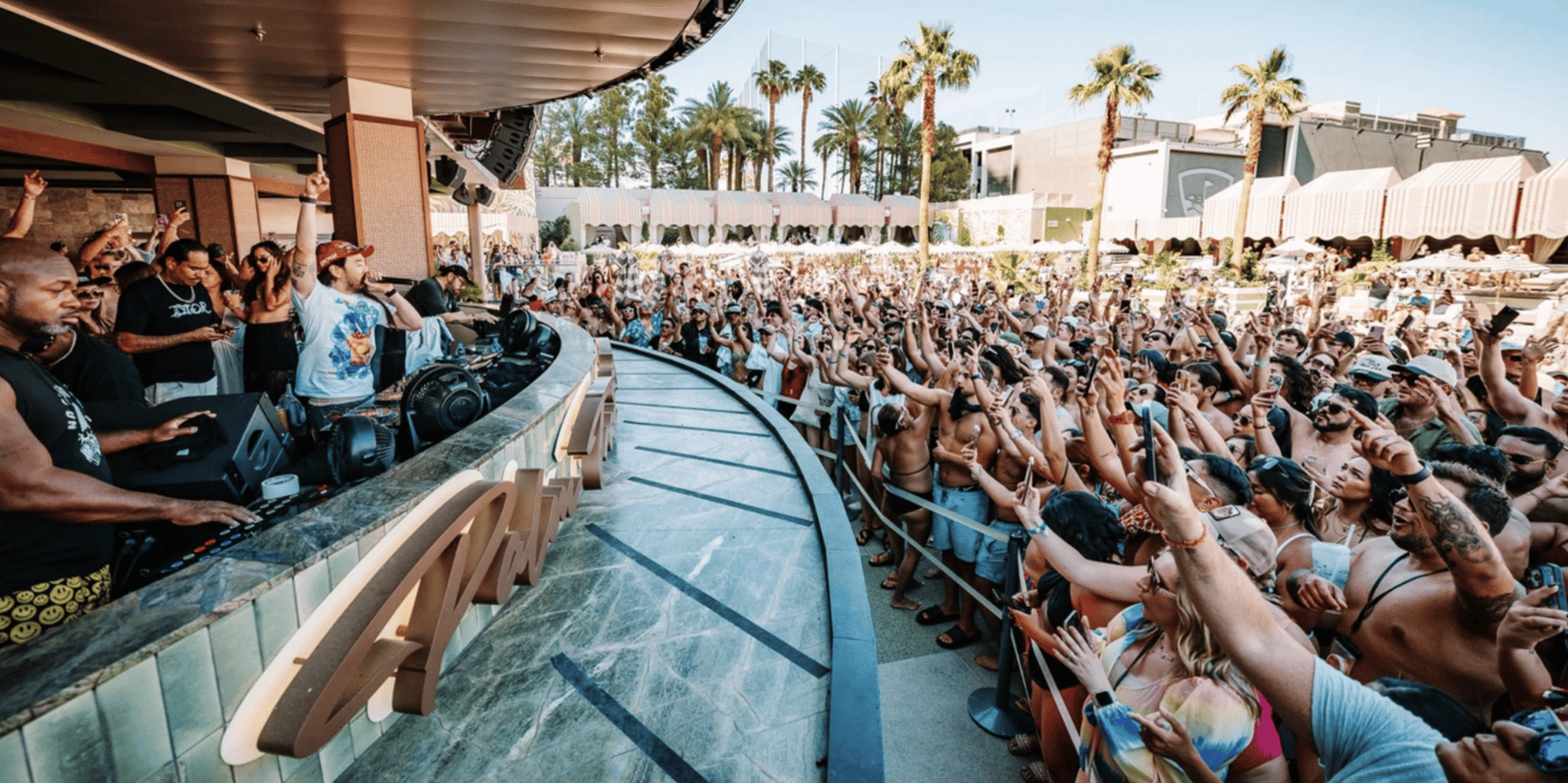 Las Vegas Club and Pool Party Experience - Image 3