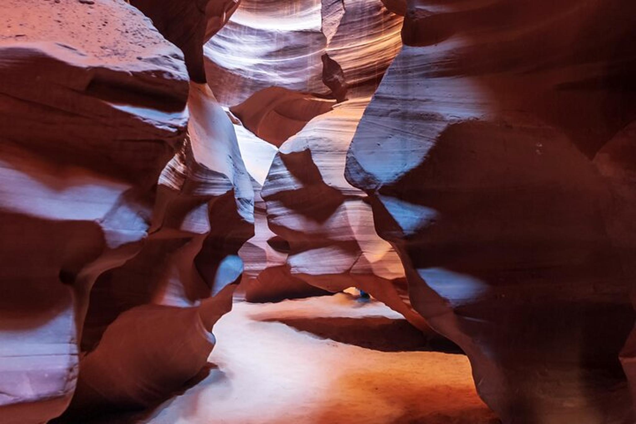 Page Upper Antelope Canyon Tour - Image 6