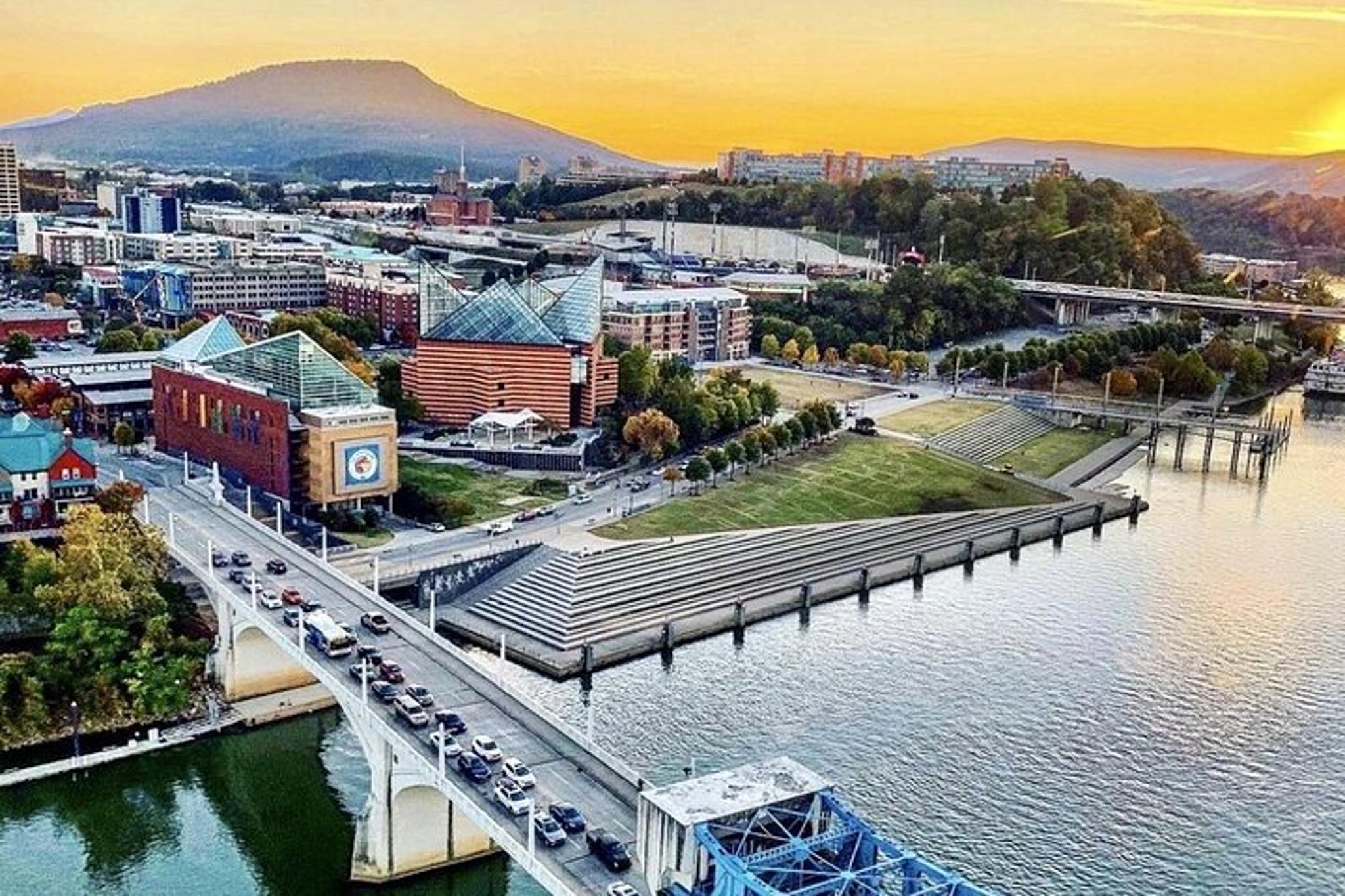 Chattanooga Helicopter Tour - City & River Views 12 min - Image 6