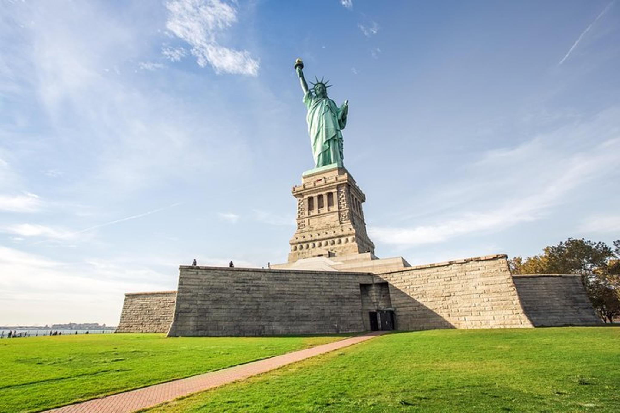 New York City Statue of Liberty Tour - Image 4
