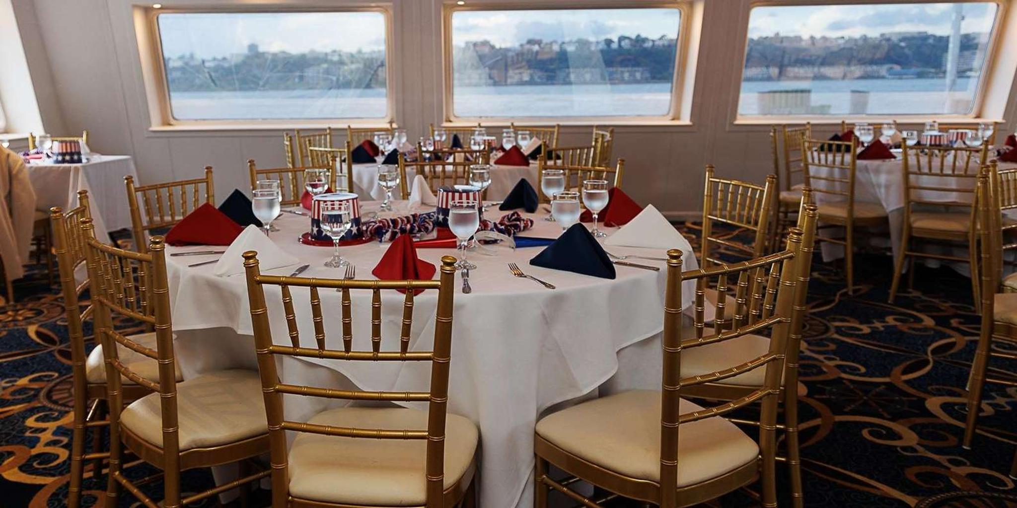 New York City New Year's Eve Cruise - Image 3