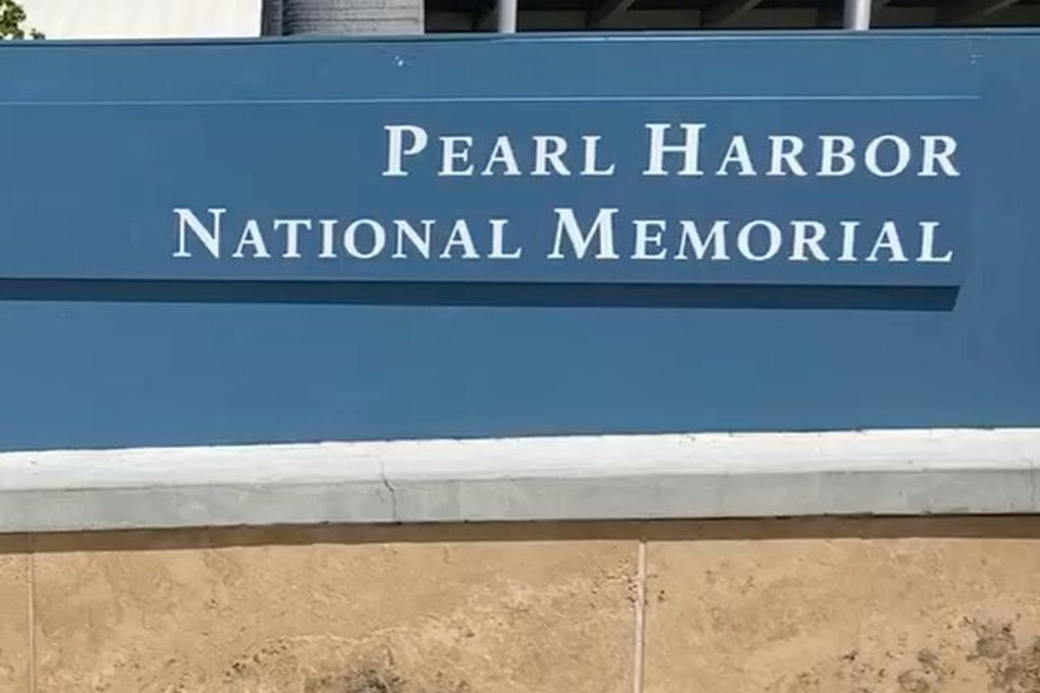 Oahu Pearl Harbor USS Arizona Memorial Tour - Image 2