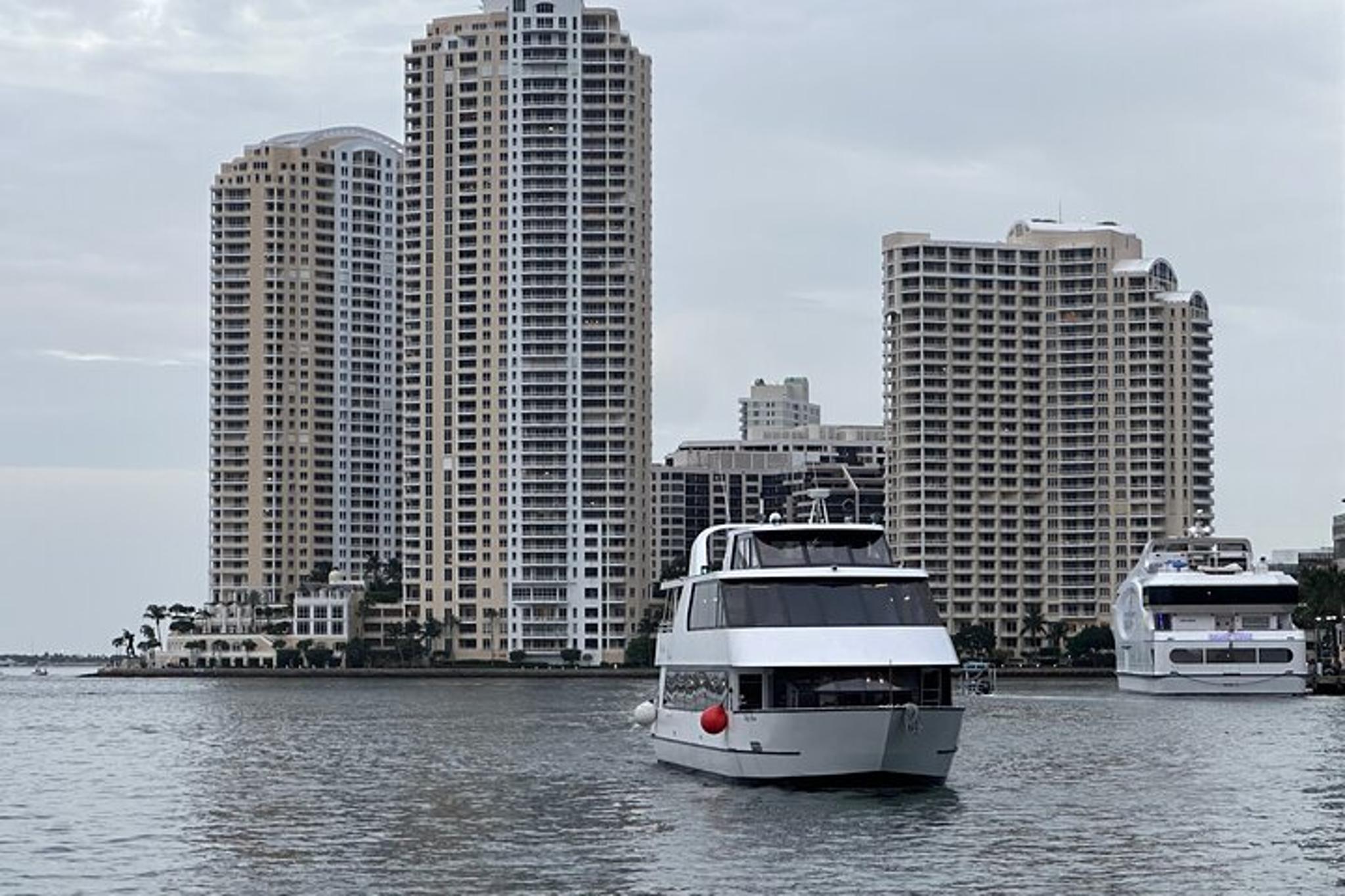 Miami Skyline Sunset Cruise Biscayne Bay 75 min - Image 4