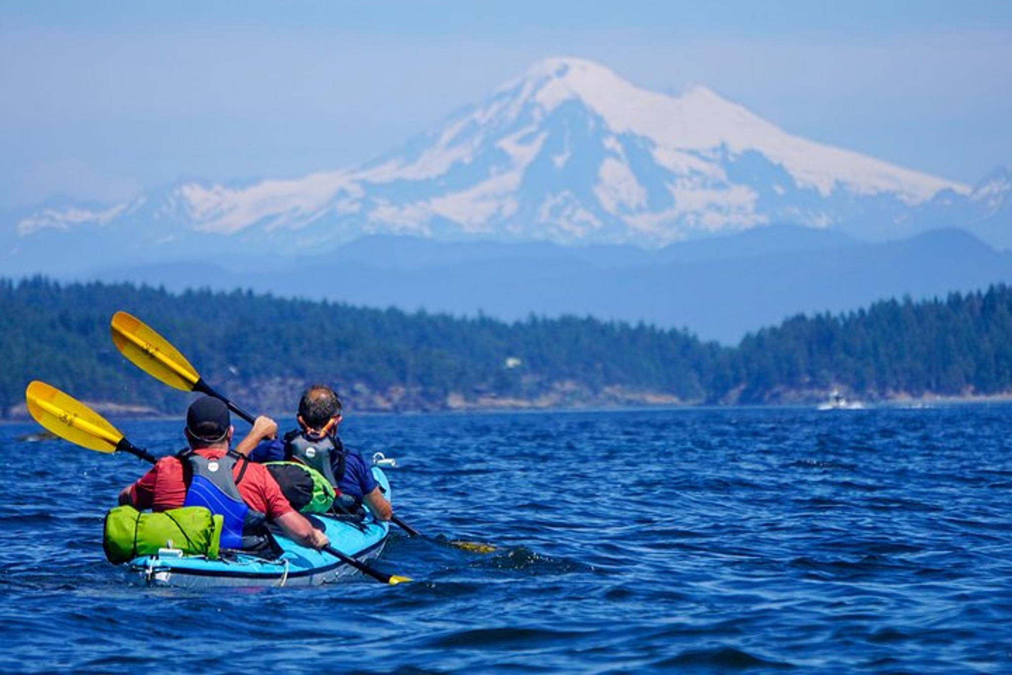 San Juan Islands Kayaking Adventure 5 Days