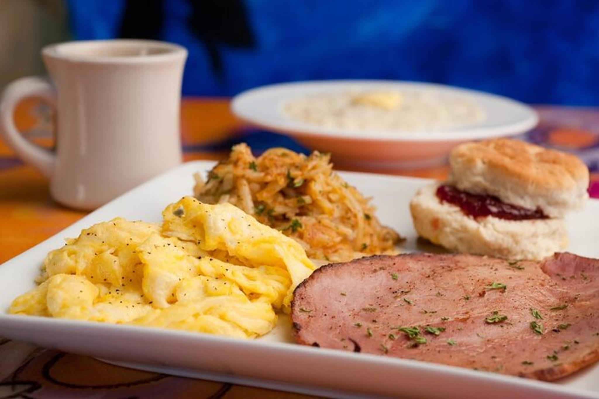 New Orleans French Quarter Tour with Breakfast