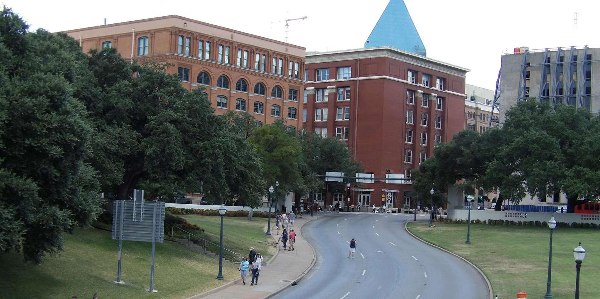 Dallas JFK Assassination Walking Tour 1 hr