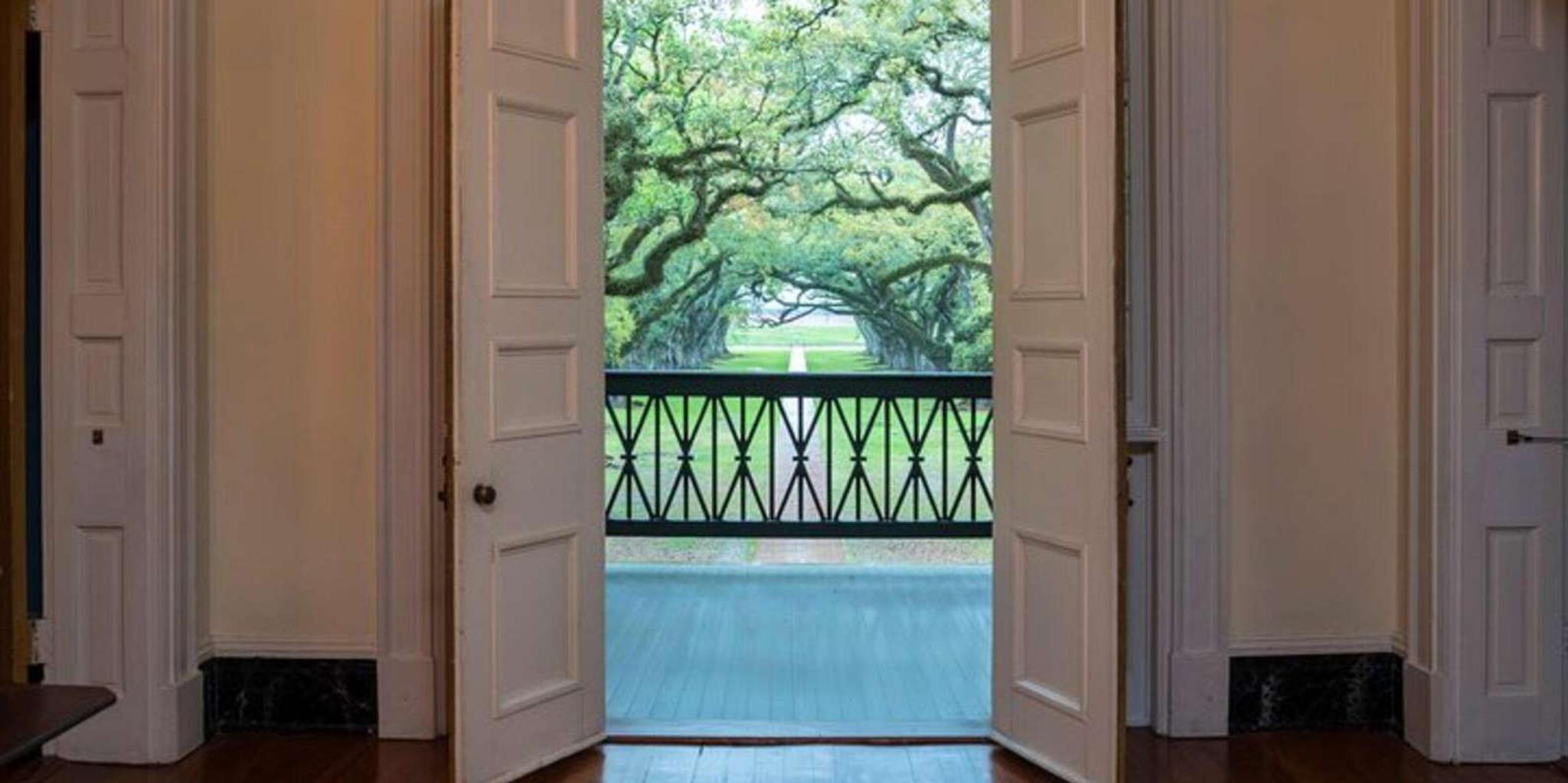 New Orleans Oak Alley Plantation Tour with Transfers - Image 3