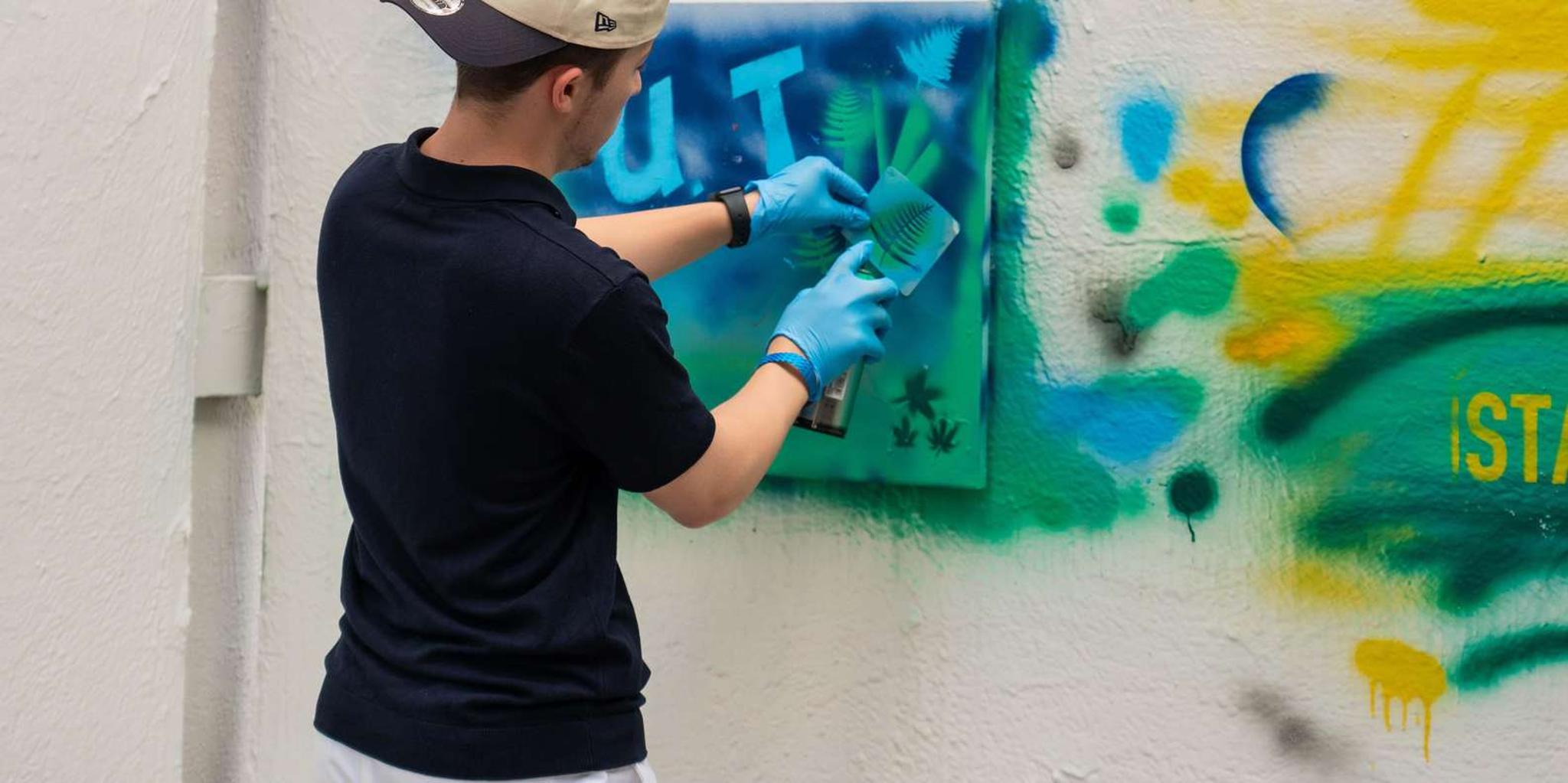 Miami Wynwood Walls Spray Paint Art Class - Image 6