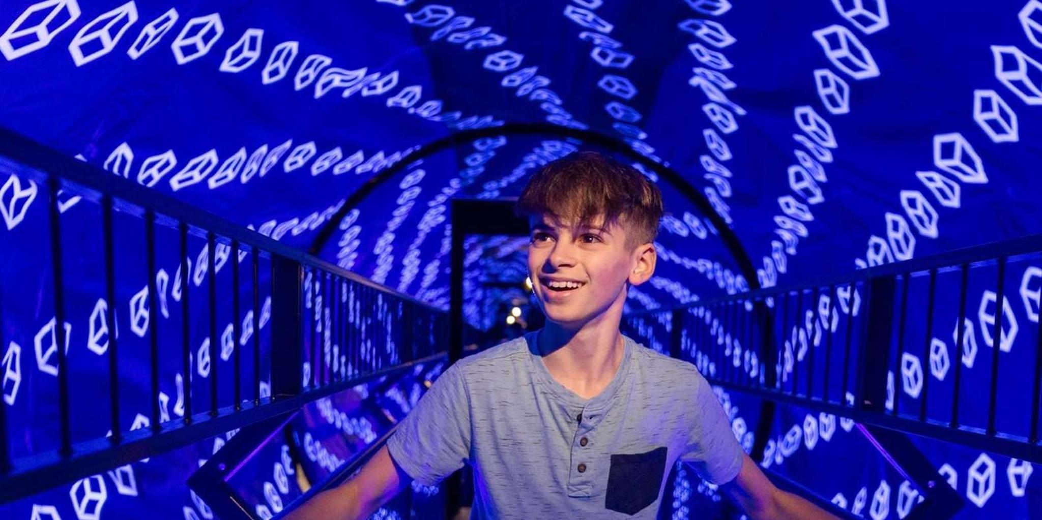 San Diego Museum of Illusions Entry Ticket - Image 6