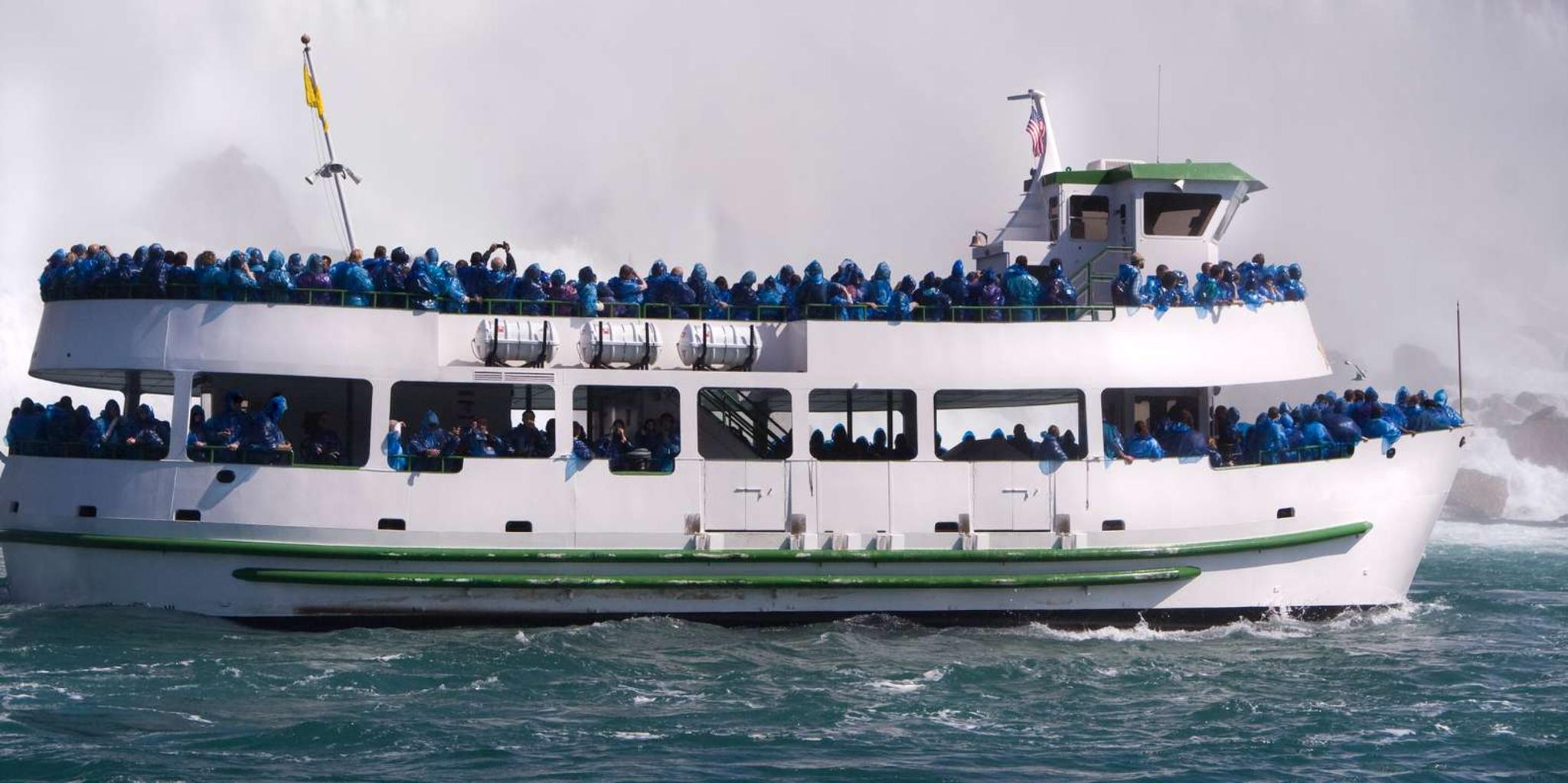 Niagara Falls Guided Tour with Maid of the Mist - Image 4
