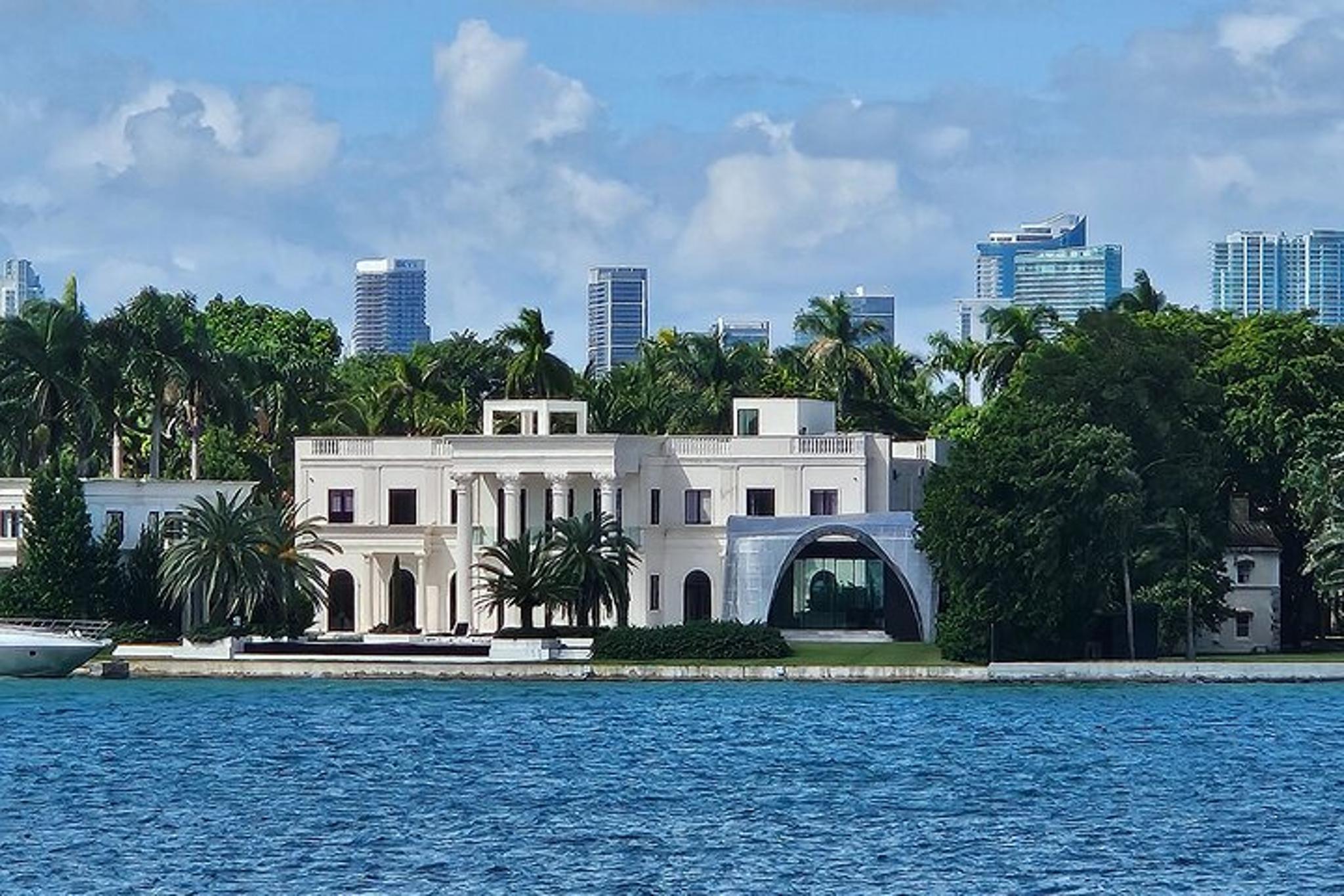Miami Boat Cruise of Skyline and Millionaire's Homes 75 min - Image 5