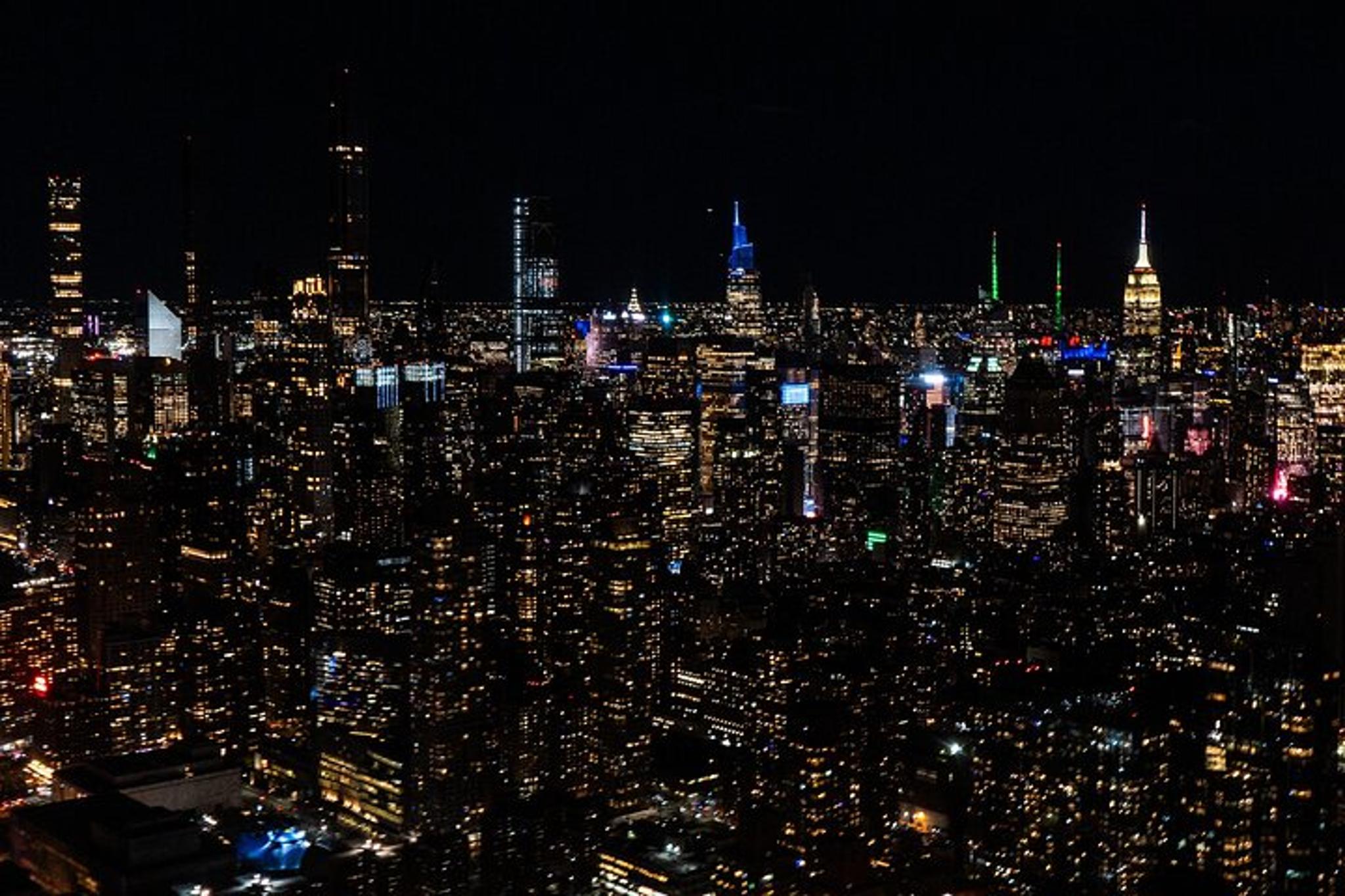 New York City Night Lights Helicopter Tour - Image 3