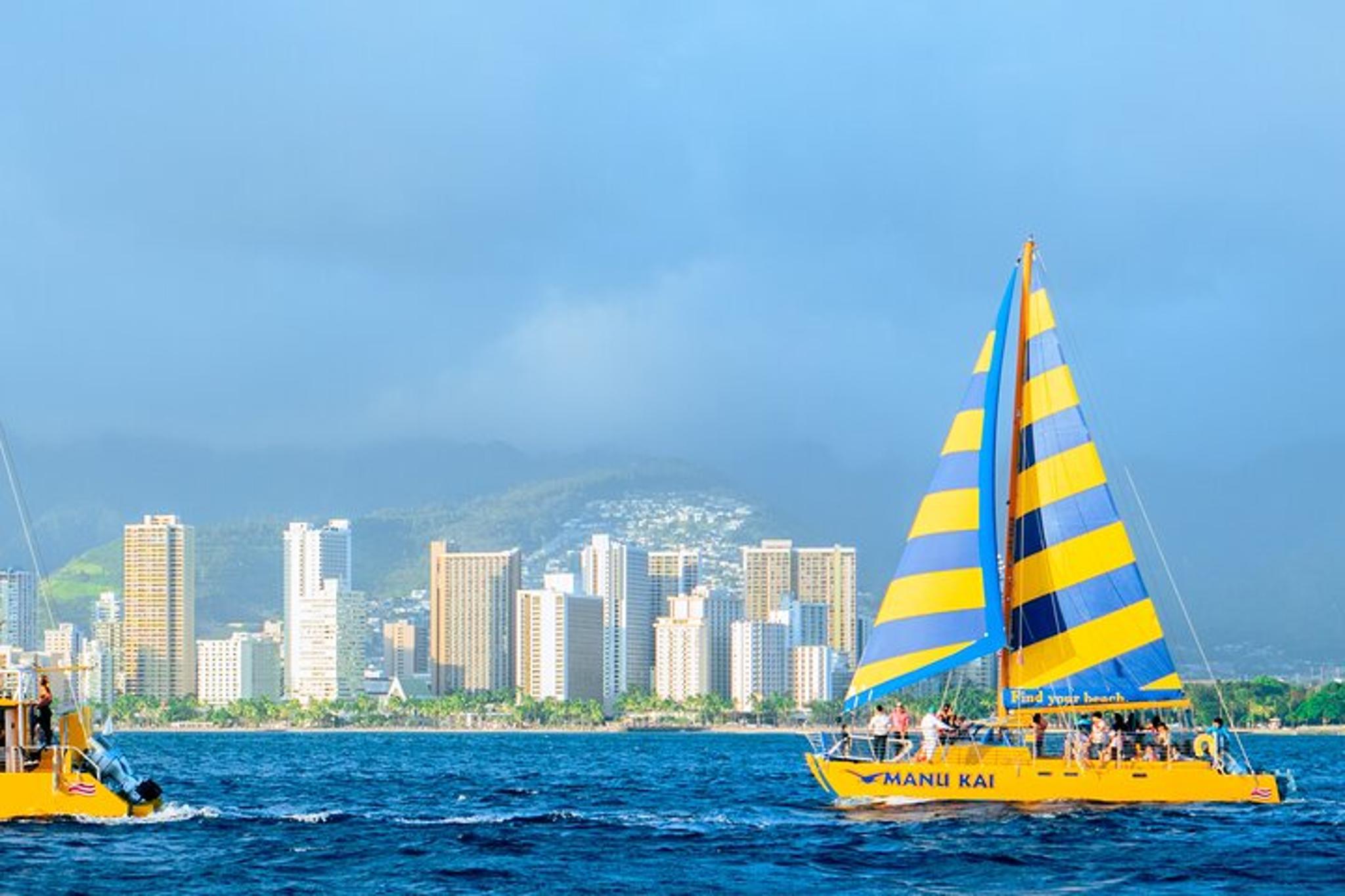 Honolulu South Shore Sail Charter 90 Min - Image 3