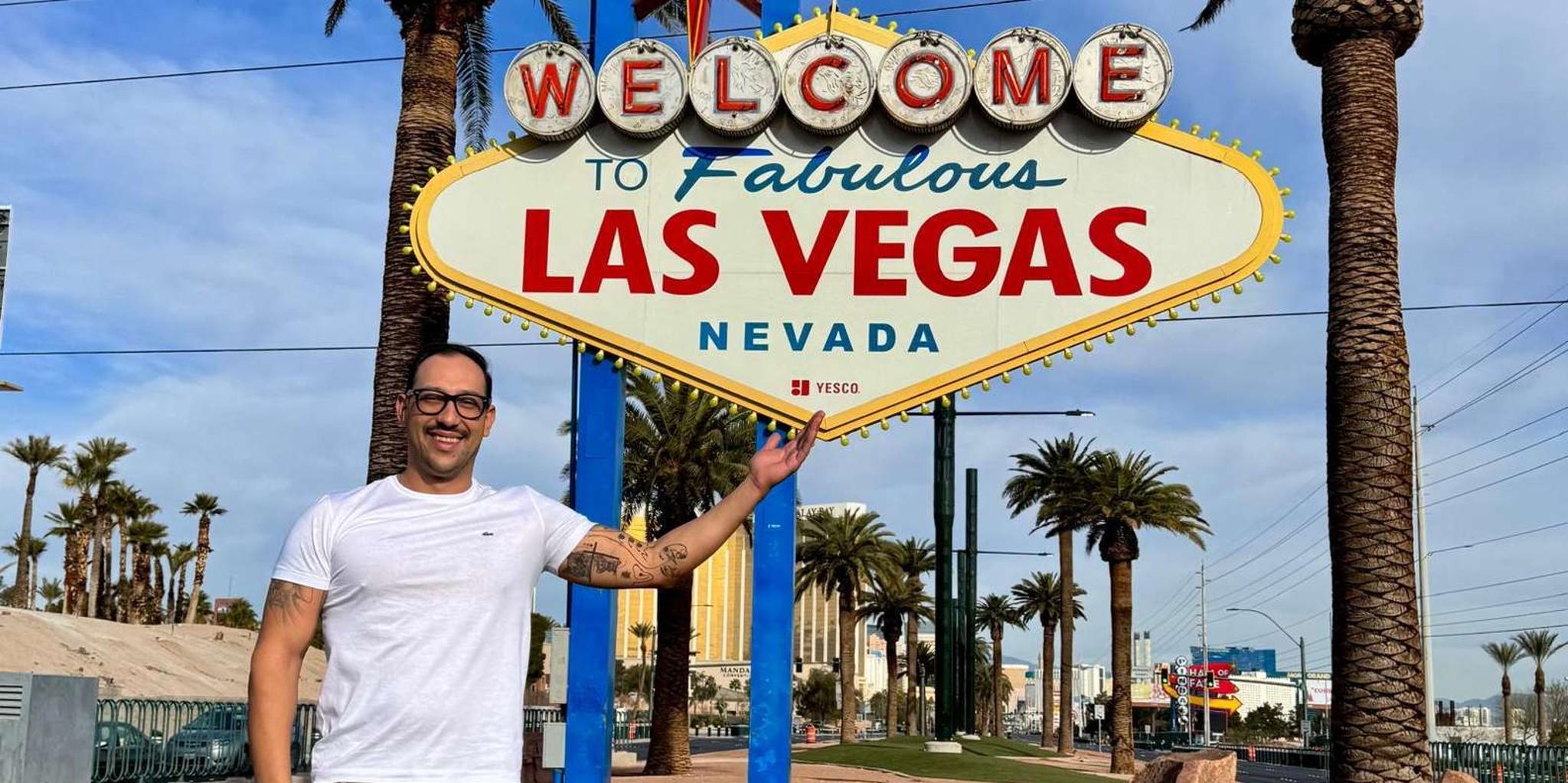 Las Vegas Night City Tour with Brazilian Guide