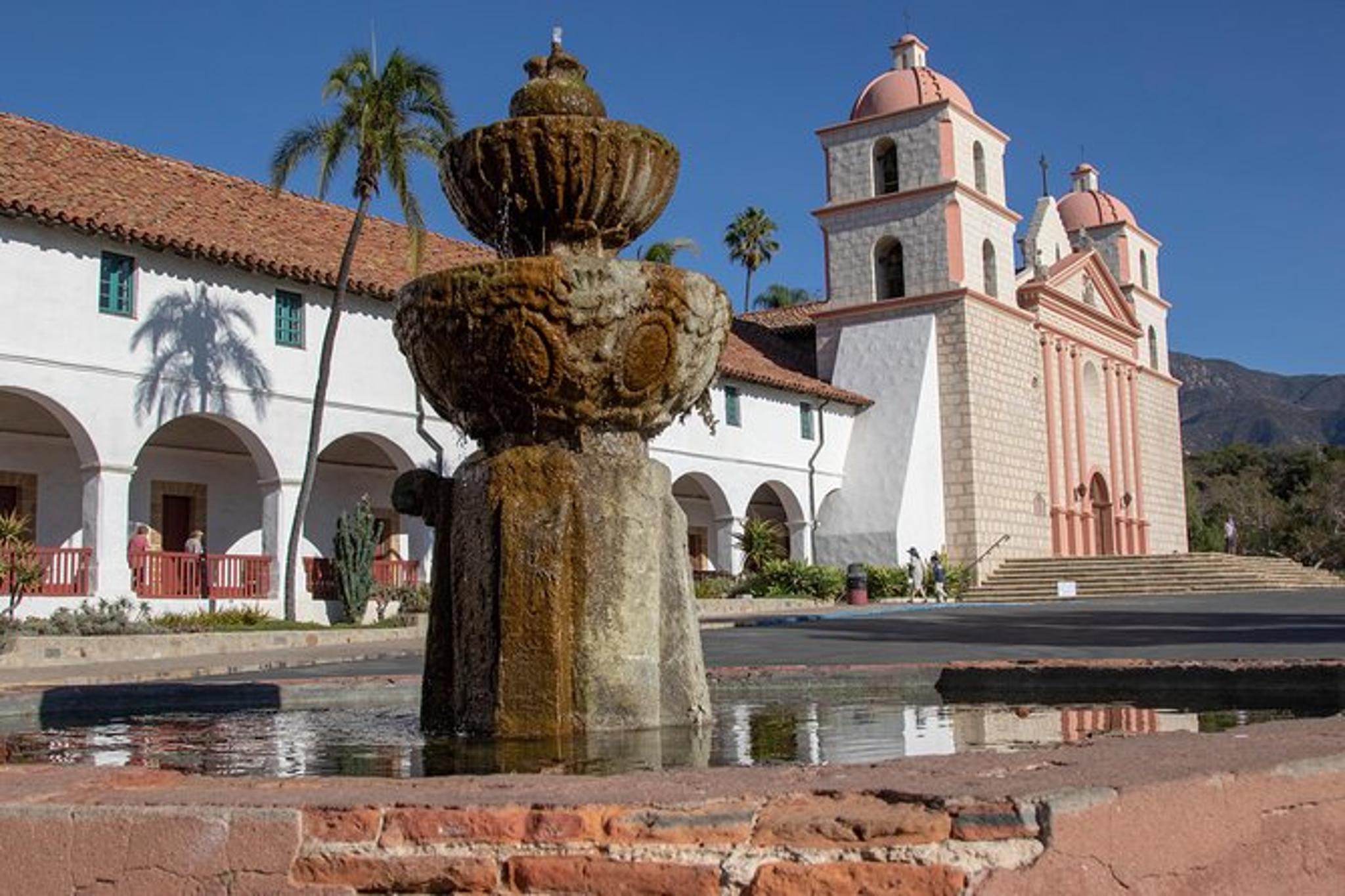 Los Angeles Santa Barbara and Hearst Castle Day Trip - Image 5