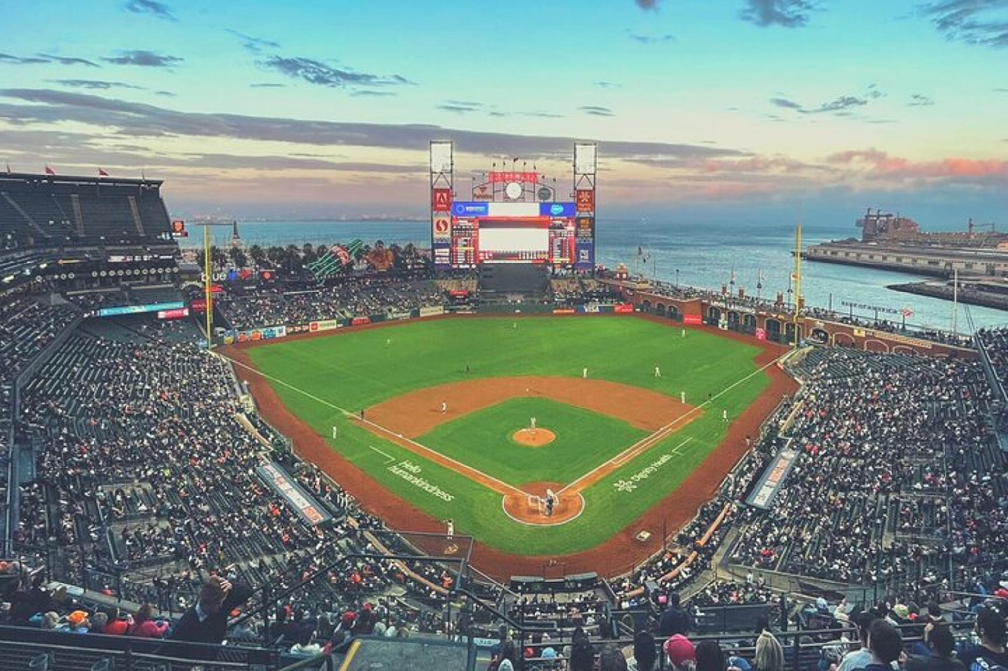 San Francisco Giants Baseball Game at Oracle Park - Image 1