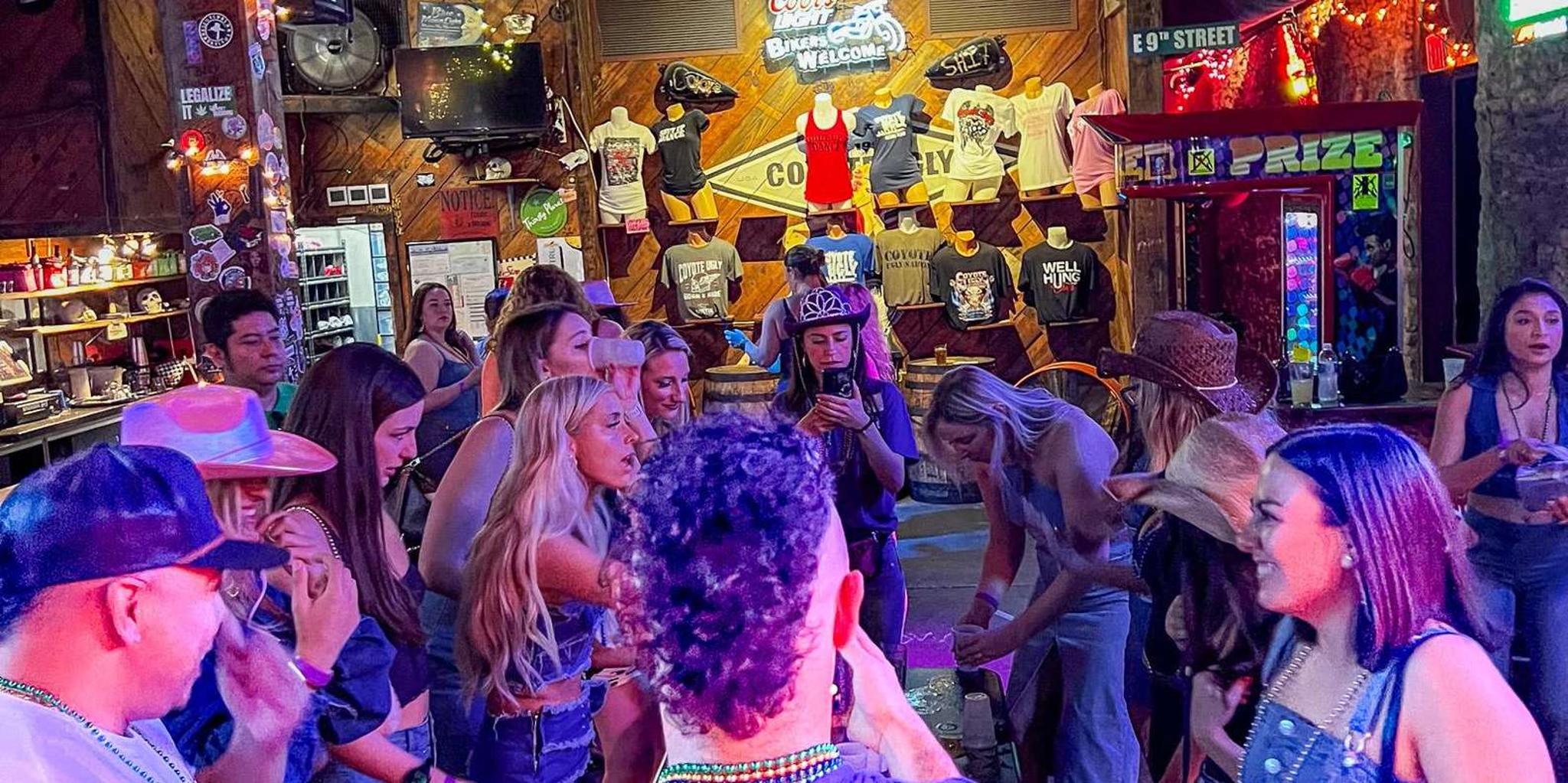 Austin Bar & Club Crawl with Free Shots - Image 6