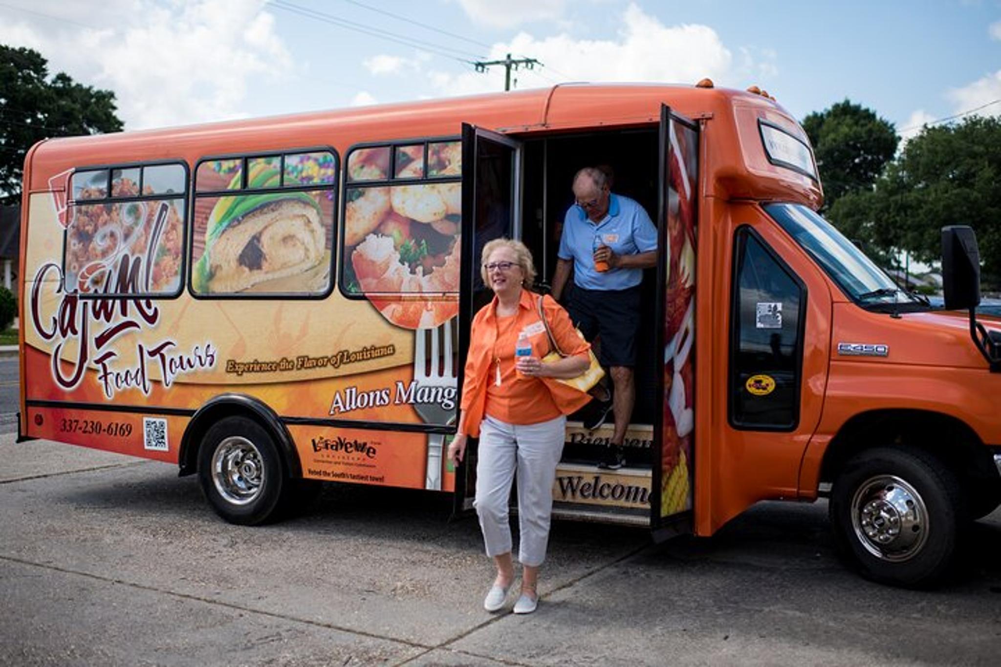 Lafayette Cajun Food Bus Tour 3 hr - Image 6