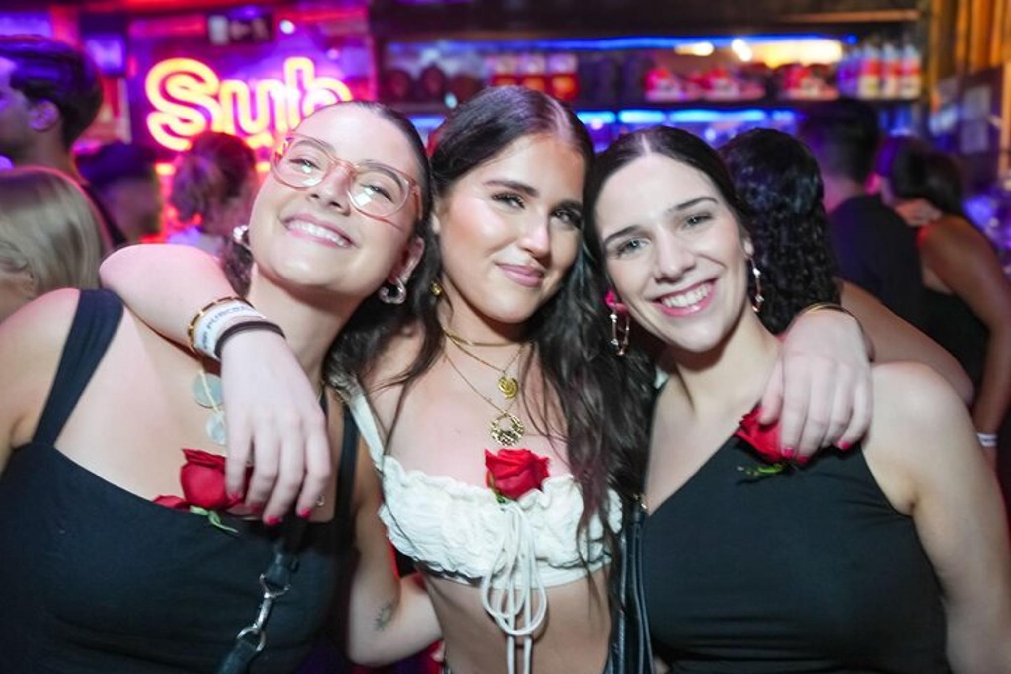 Miami Wynwood Pub Crawl with Free Shots - Image 6