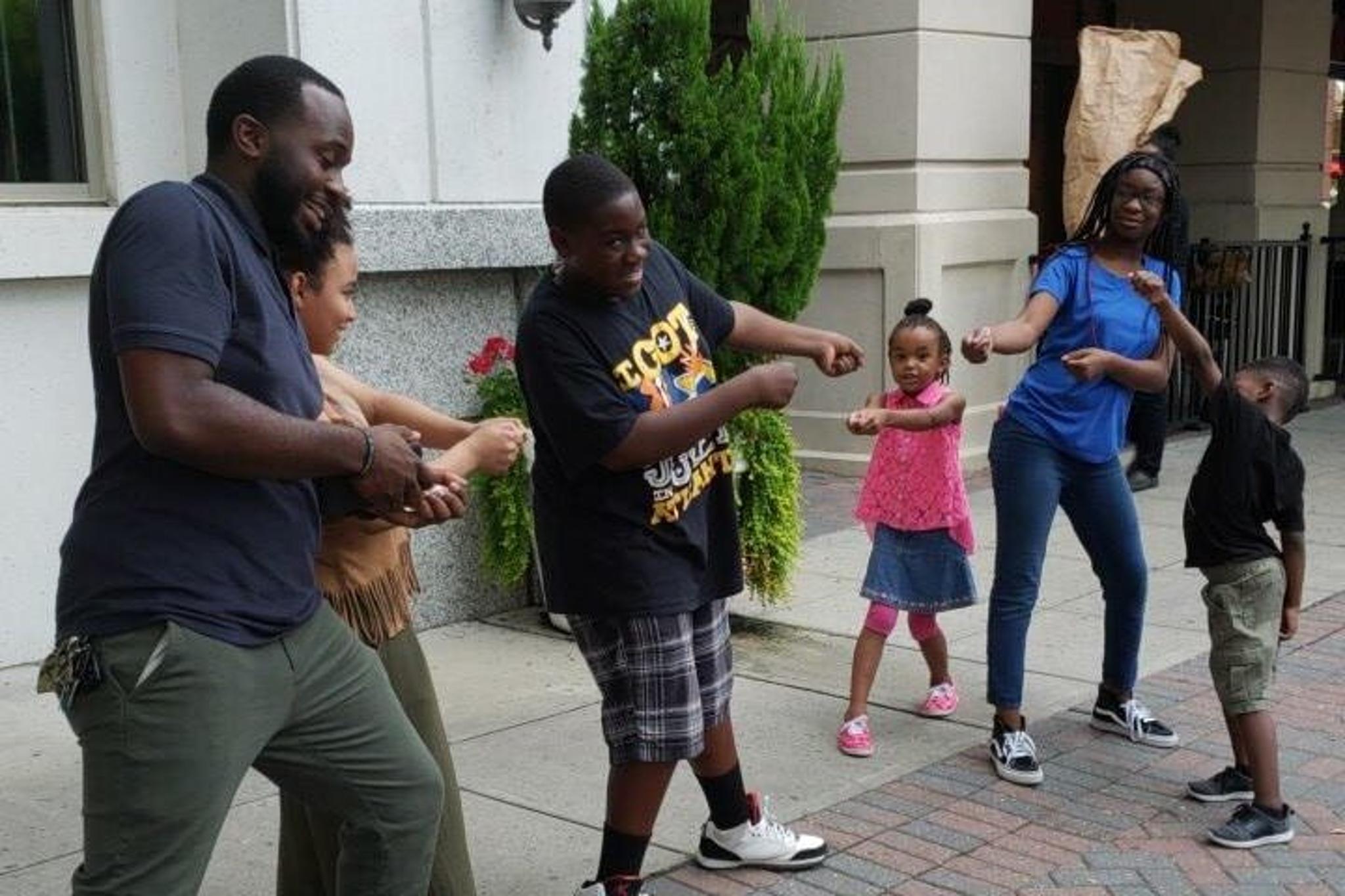 Chicago Scavenger Hunt - Image 4