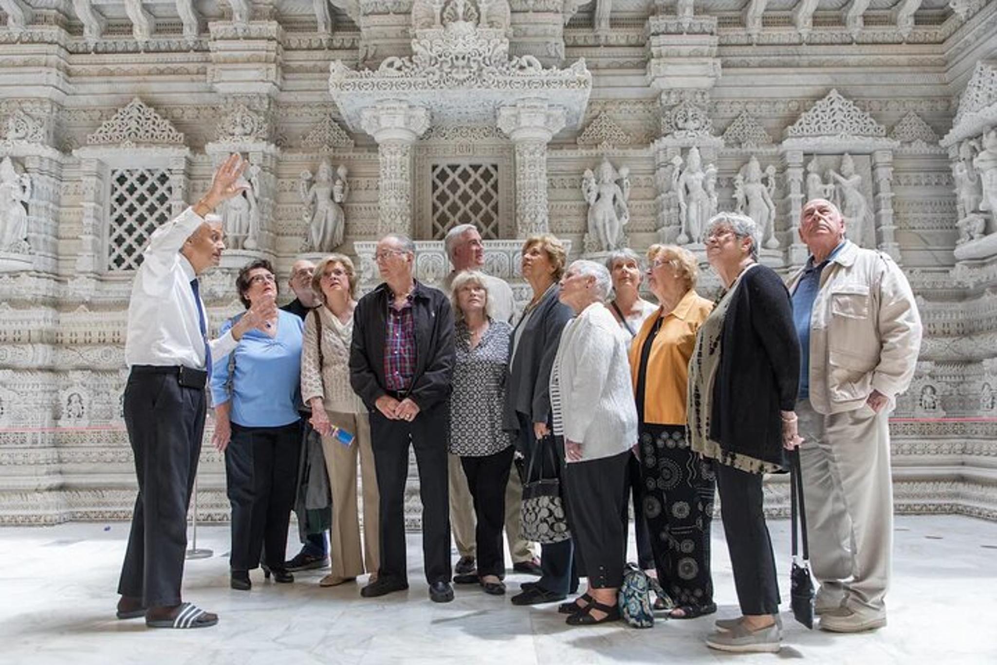 Robbinsville Private Transfer to BAPS Akshardham - Image 4