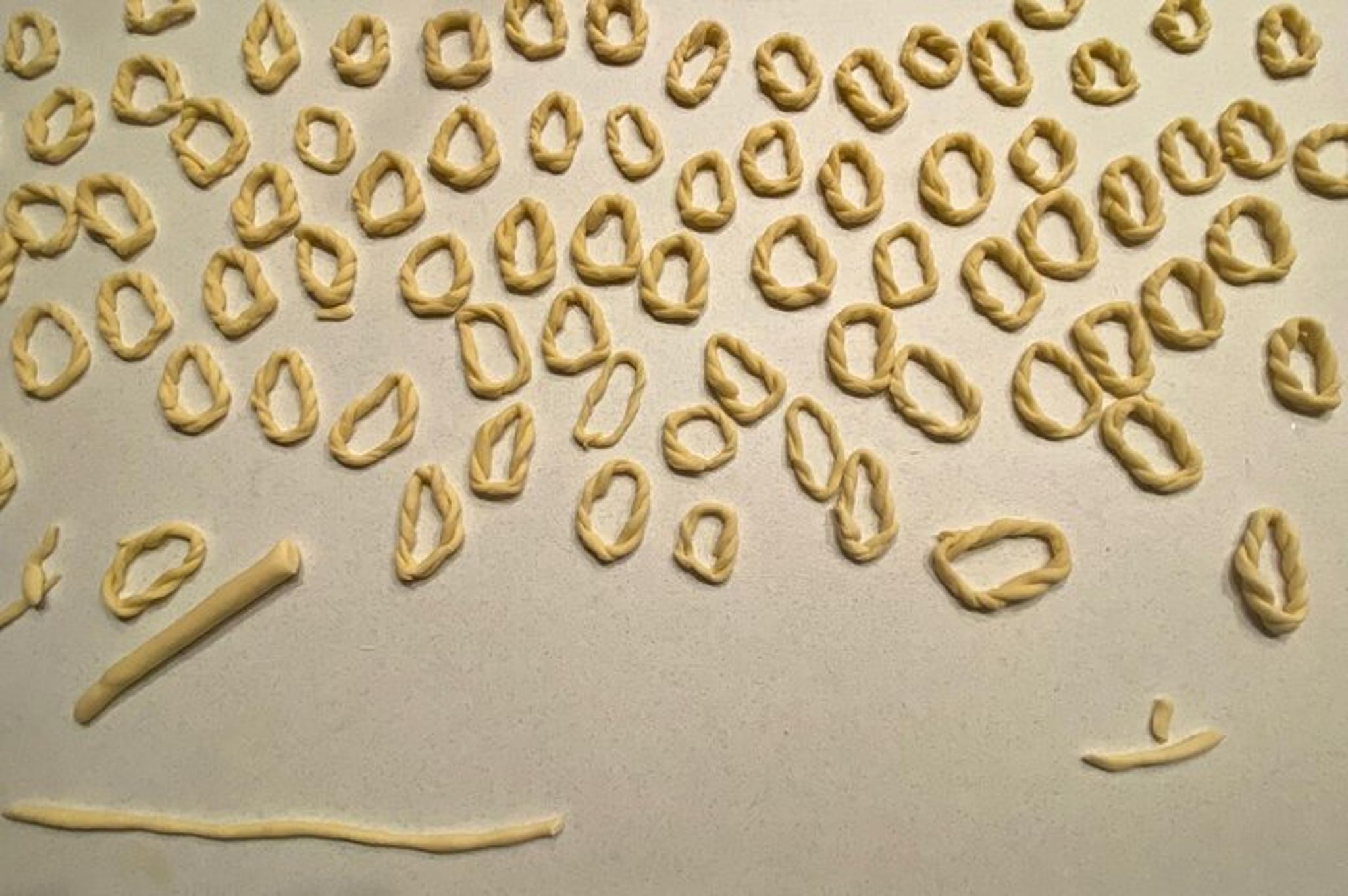 Sardinian Pasta Class with Dining and Dance - Image 4