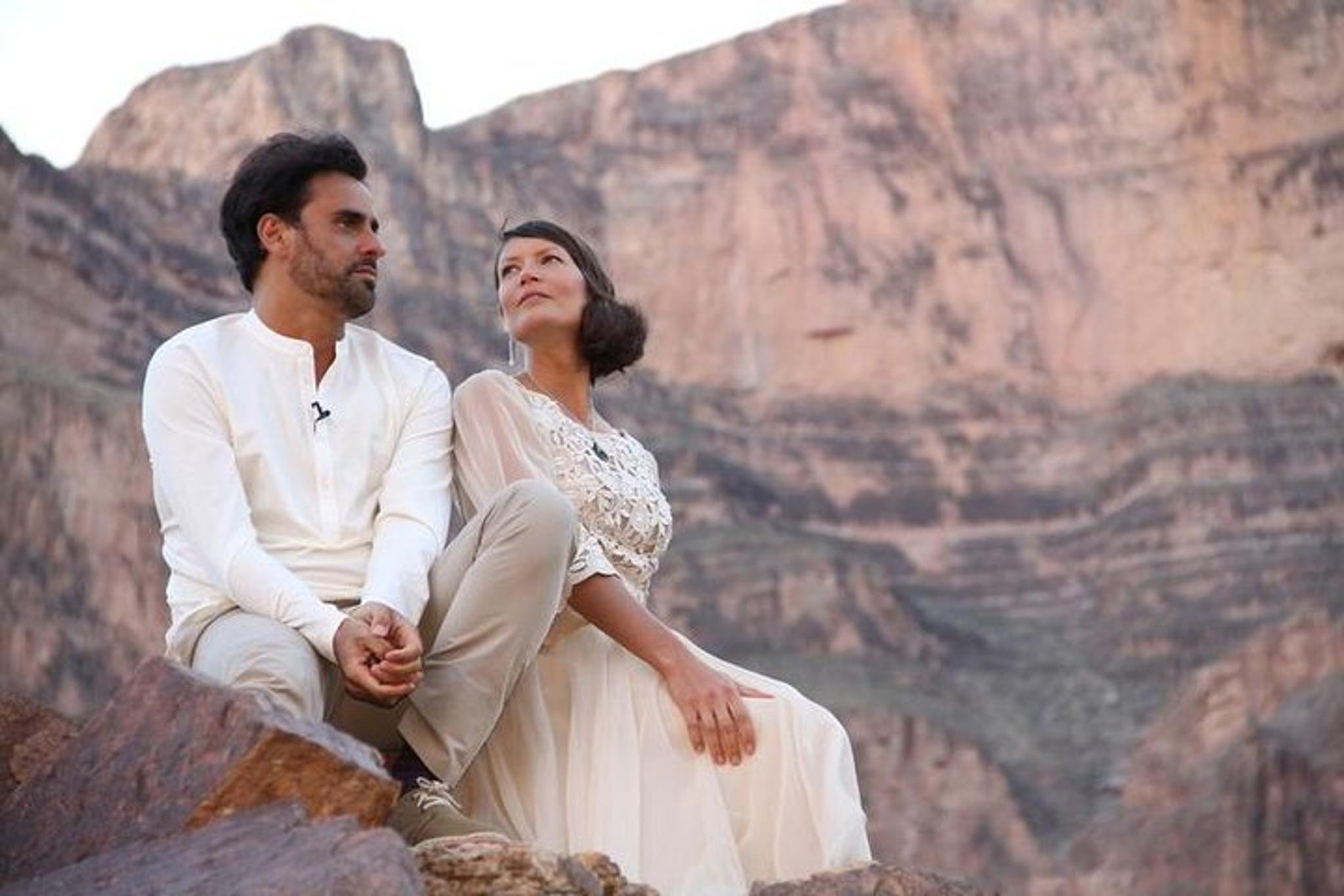 Las Vegas Grand Canyon Helicopter Wedding - Image 5