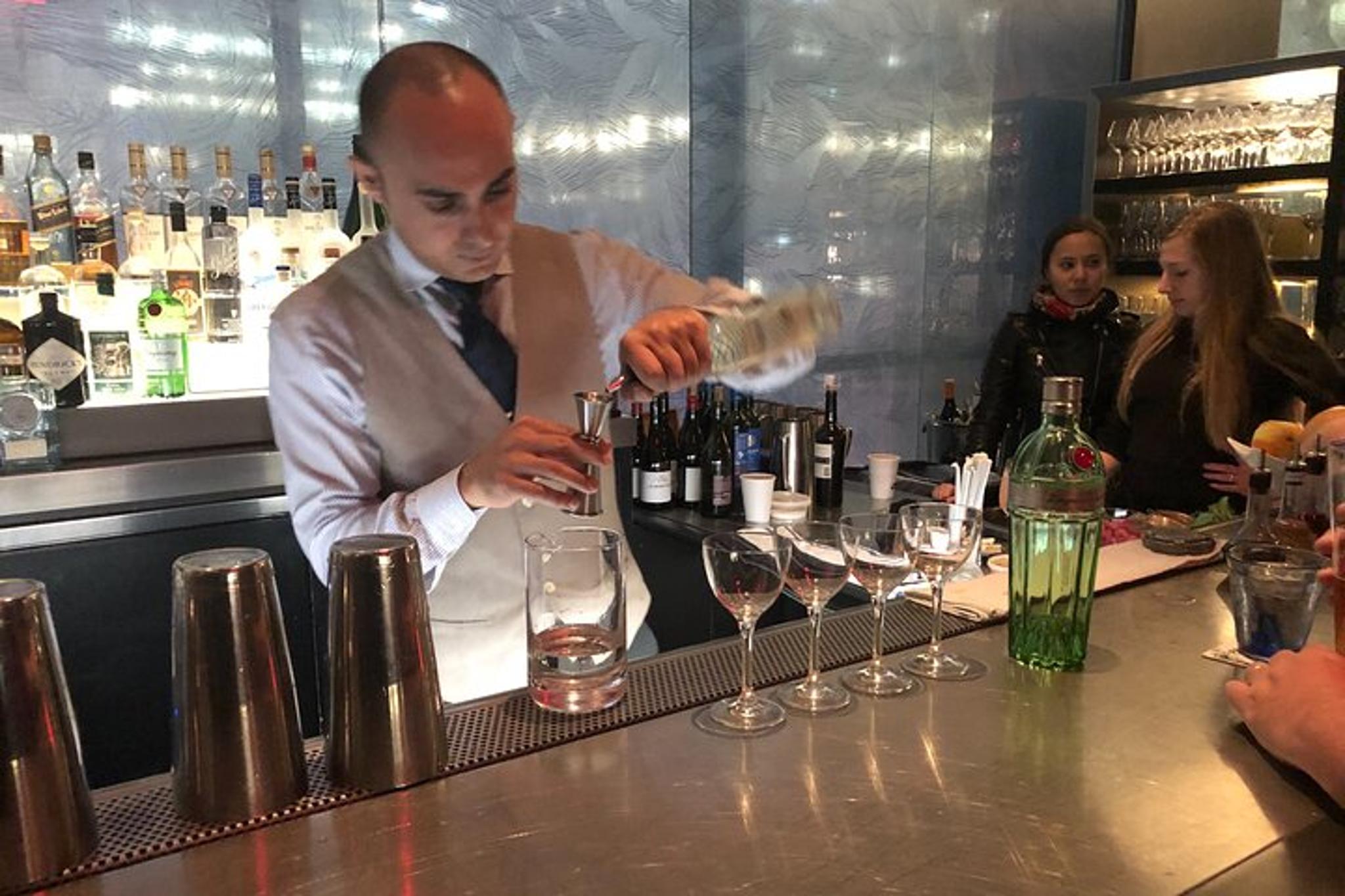 New York East Village Ghost Pub Crawl - Image 6