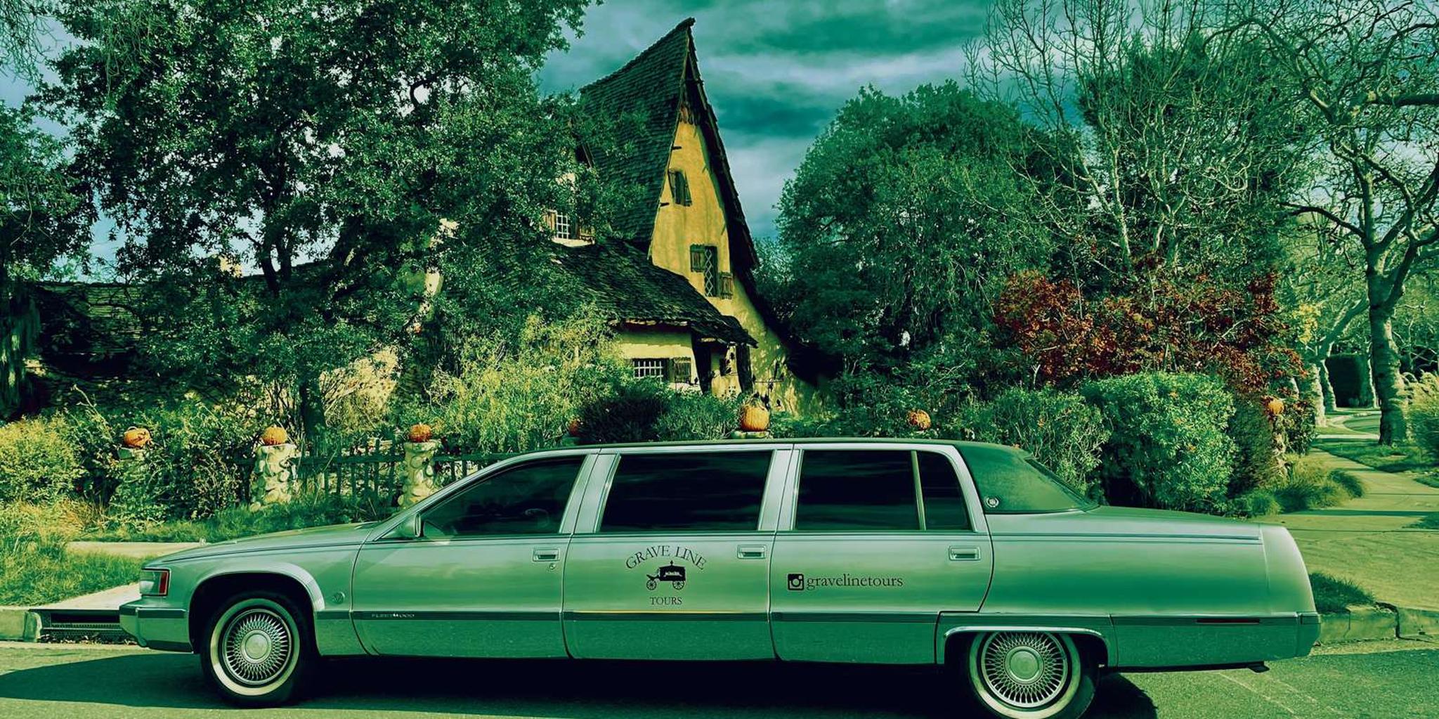 Los Angeles True Crime and Ghosts Limo Tour