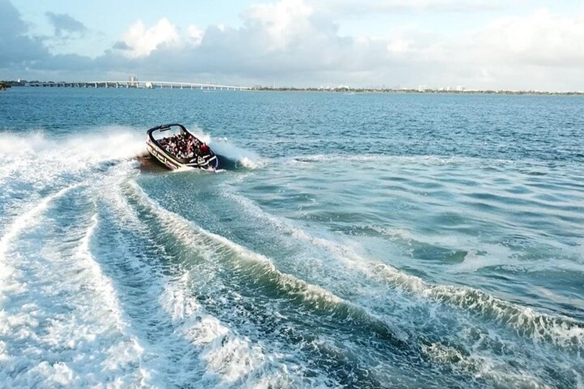 Miami Speedboat Ride and City Tour - Image 3