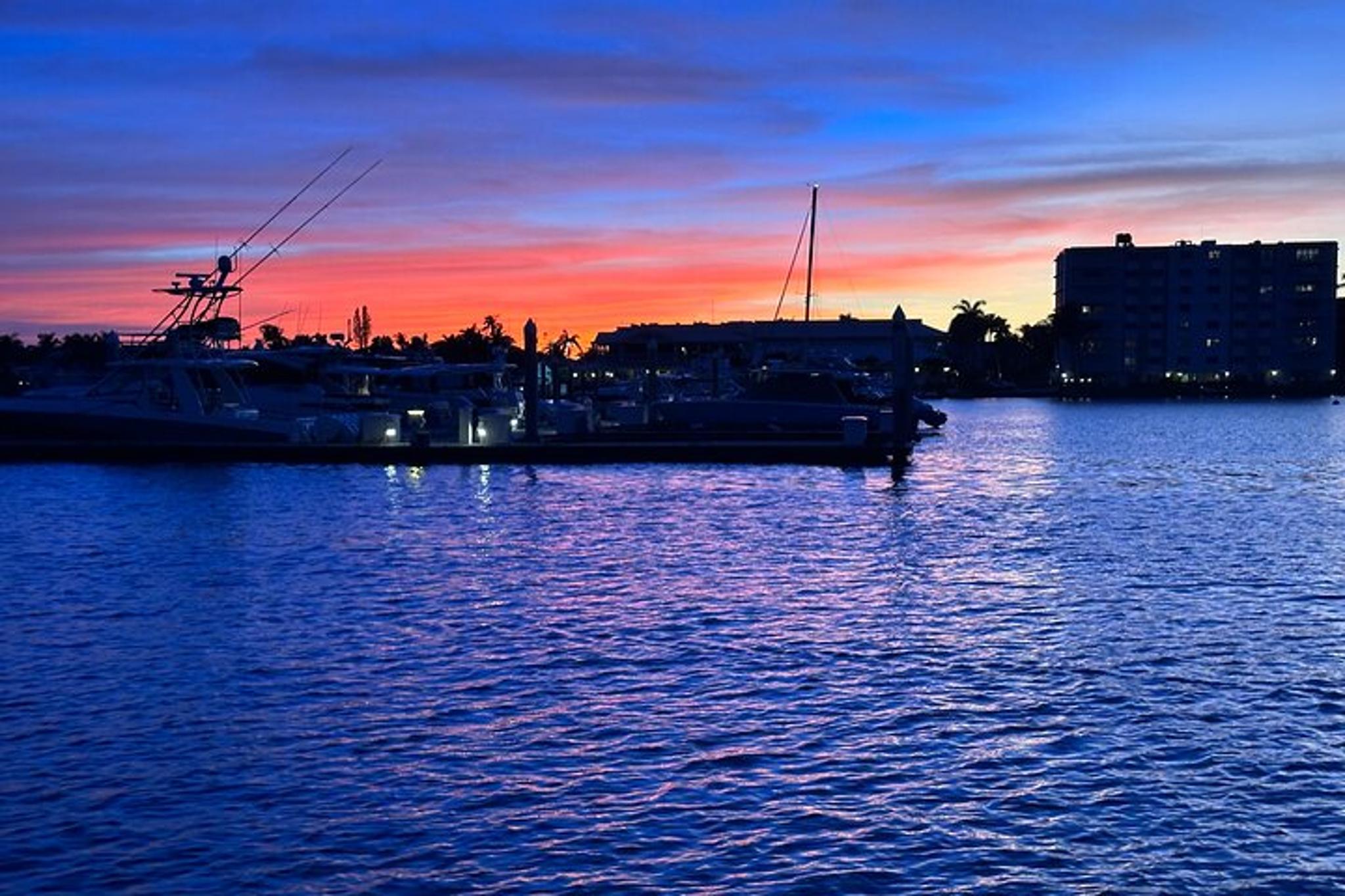 Naples Bay and Port Royal Sunset Cruise - Image 4