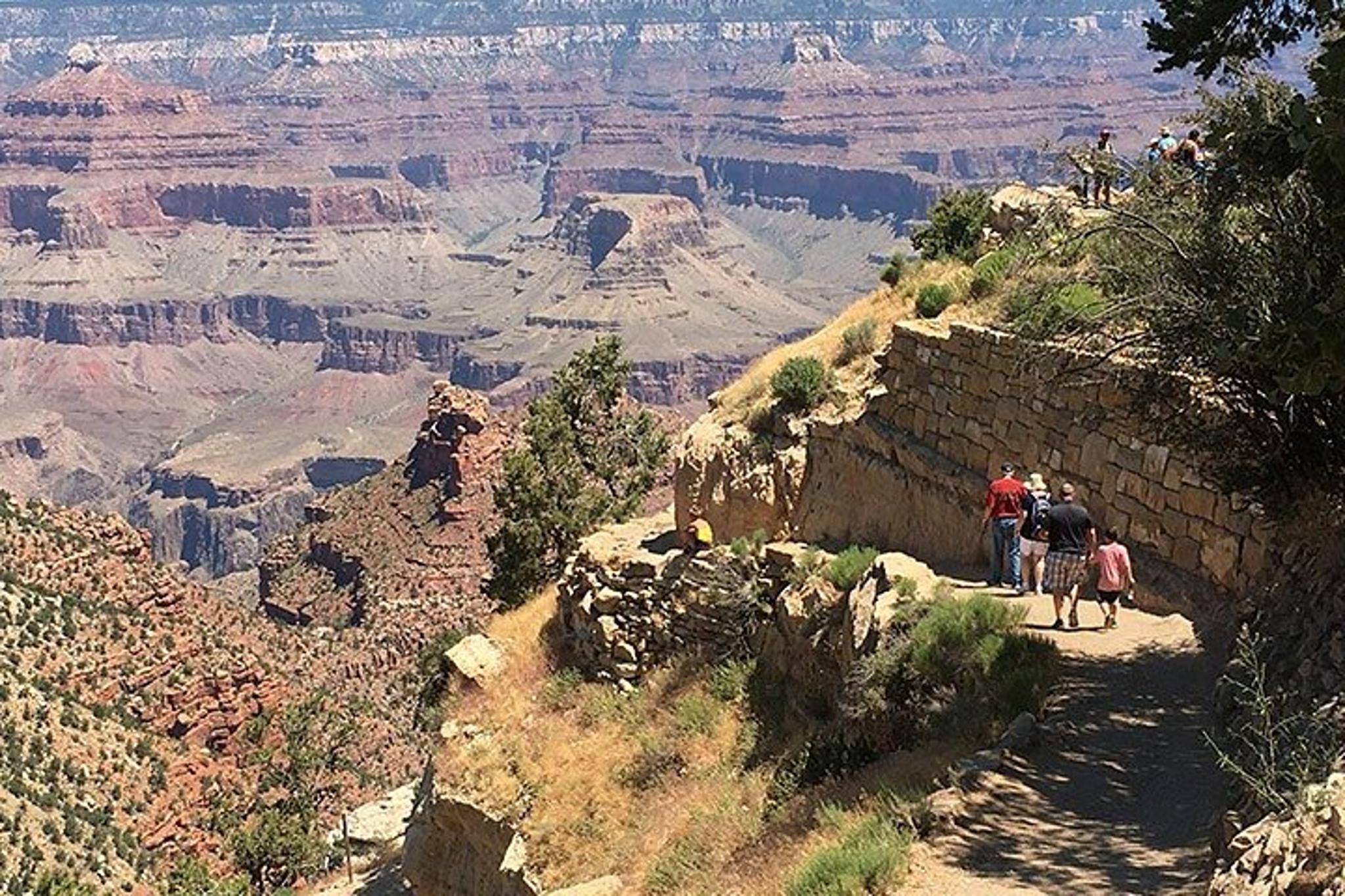 Grand Canyon Hike with Hotel Pickup