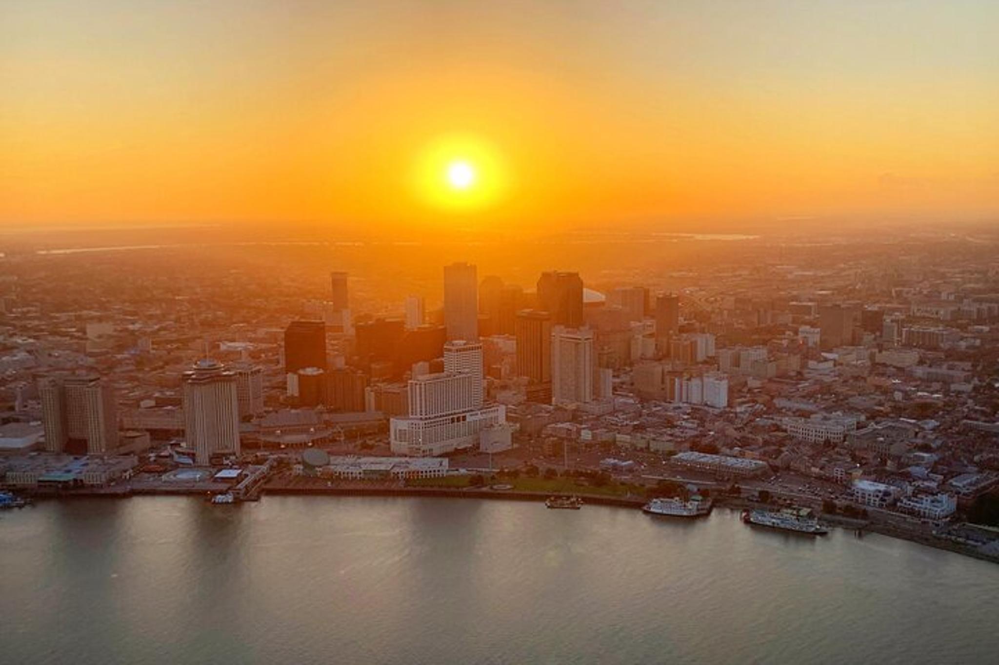 New Orleans City and Swamp Tour at Sunset - Image 5