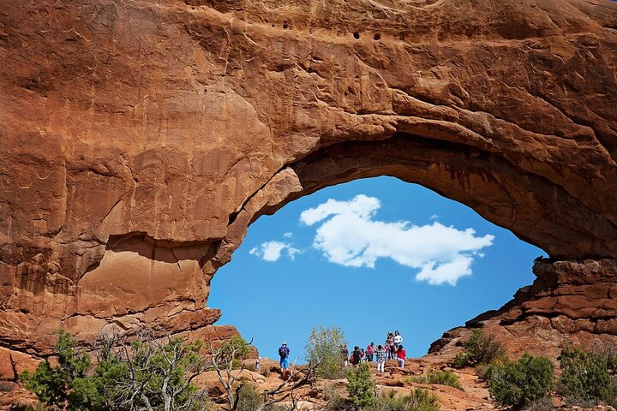 Yellowstone Wild West Tour 6 Days - Image 6