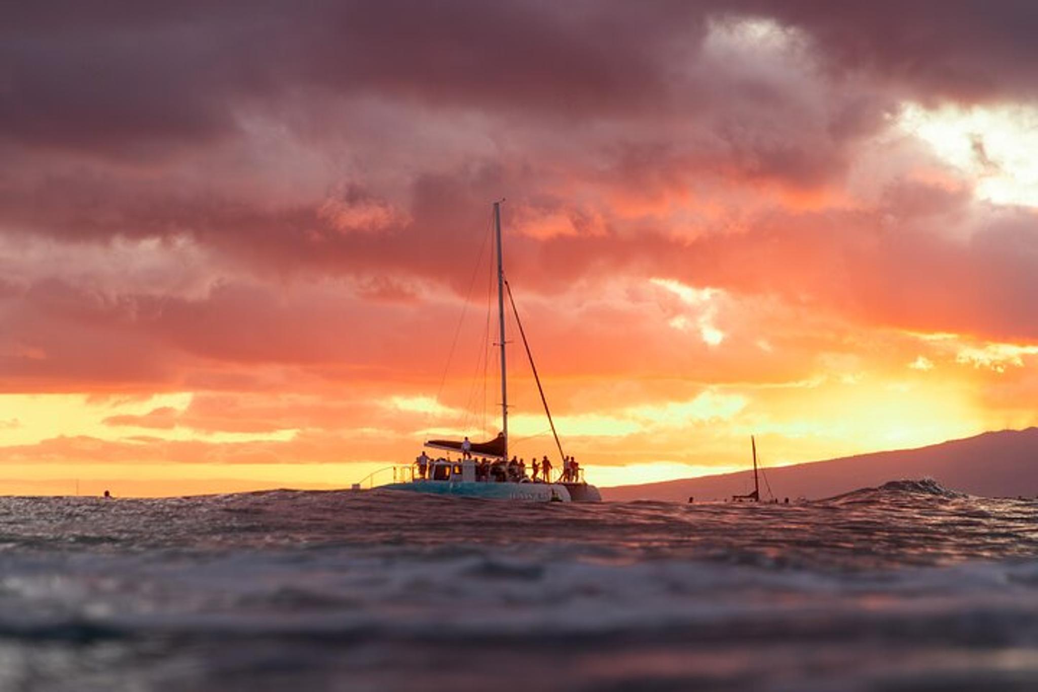 Waikiki Beach Sunset Sail on the Hāwea - Image 2