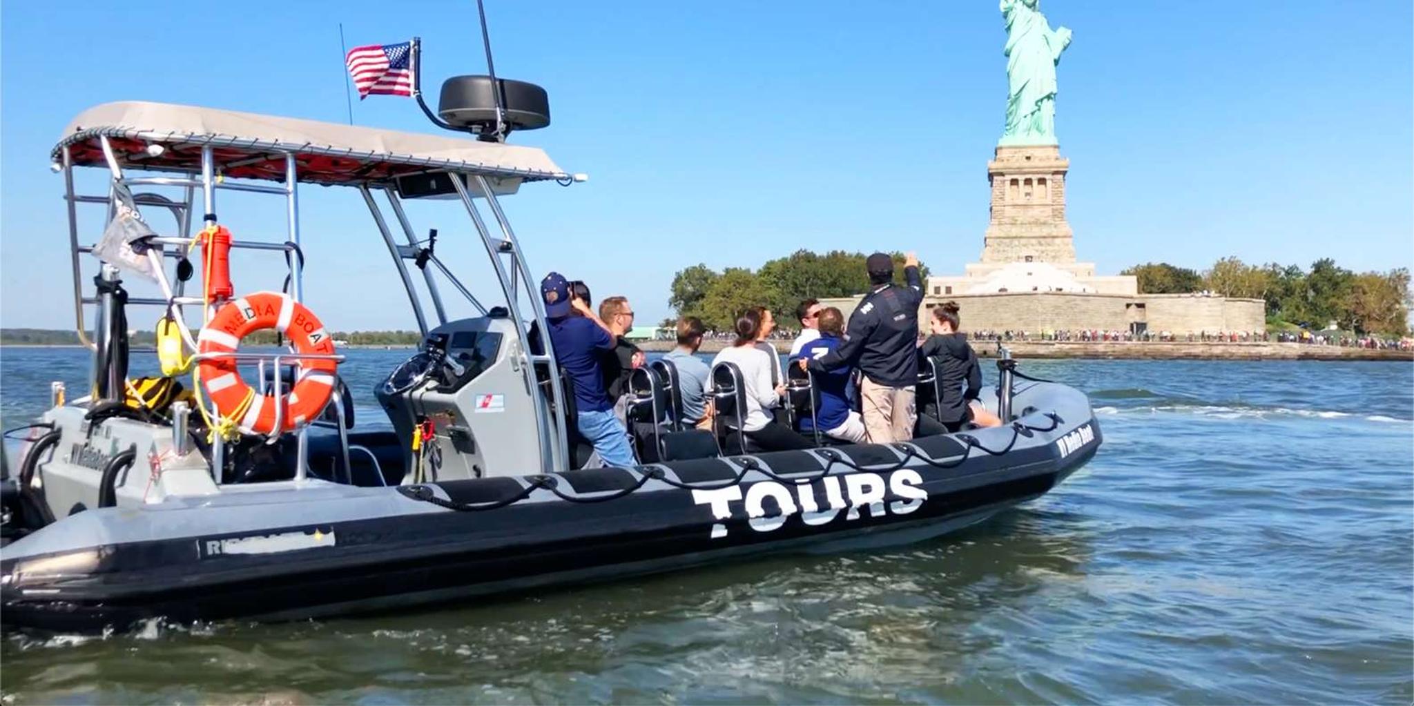 New York City Harbor Speedboat Tour - Image 5