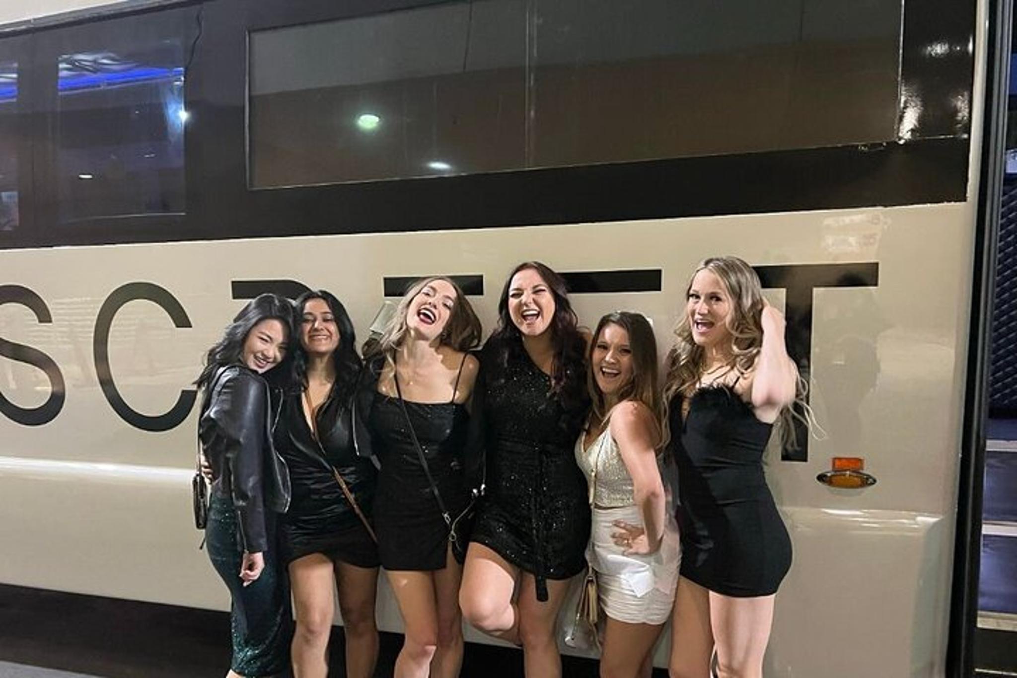 Las Vegas Nightclub Tour by Party Bus - Image 4