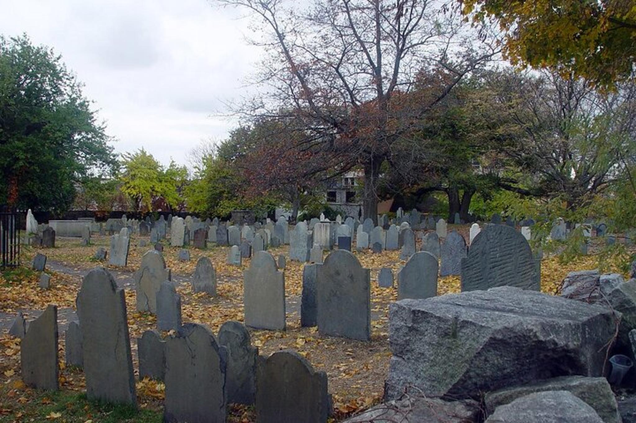 Salem History & Haunt Walking Tour - Image 4