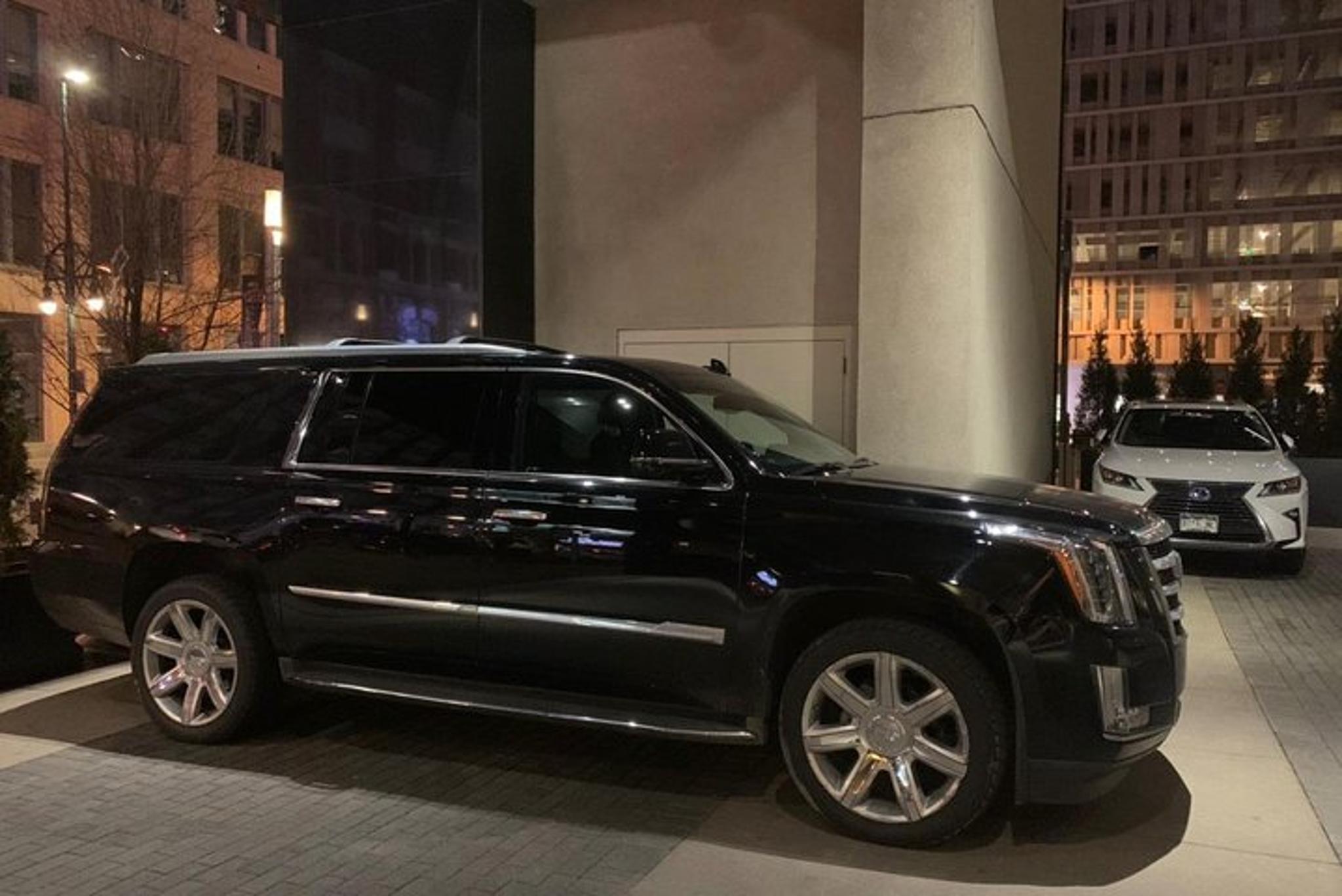 Denver Limo Transfer to Vail - Image 4