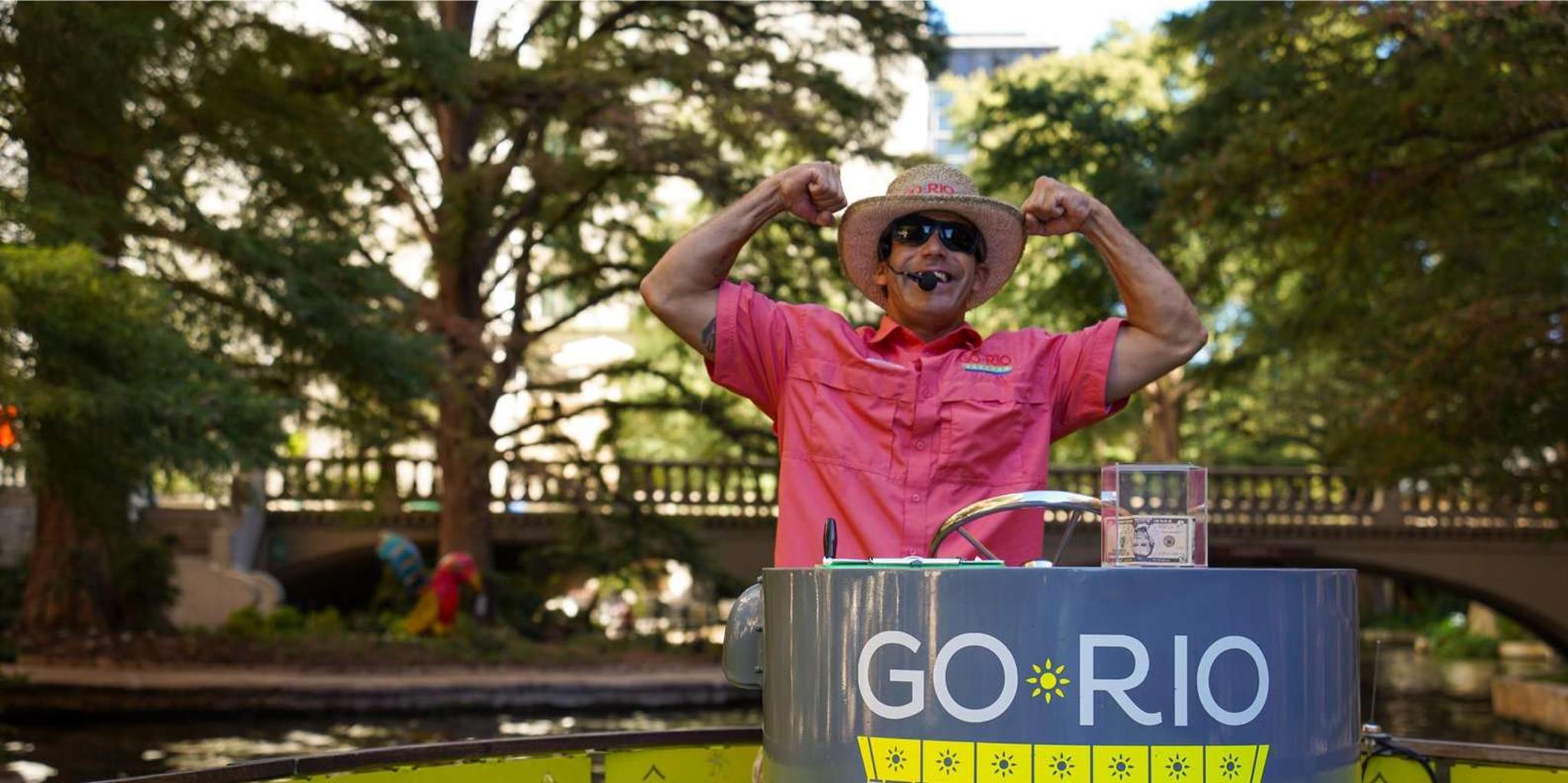 San Antonio Walking Tour with Riverwalk Cruise - Image 5