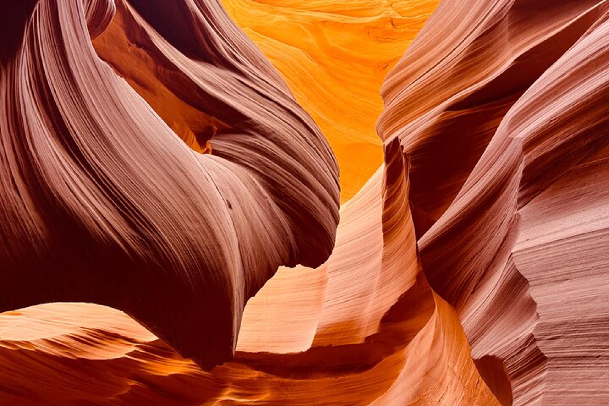 Las Vegas Antelope Canyon and Horseshoe Bend Day Tour - Image 2