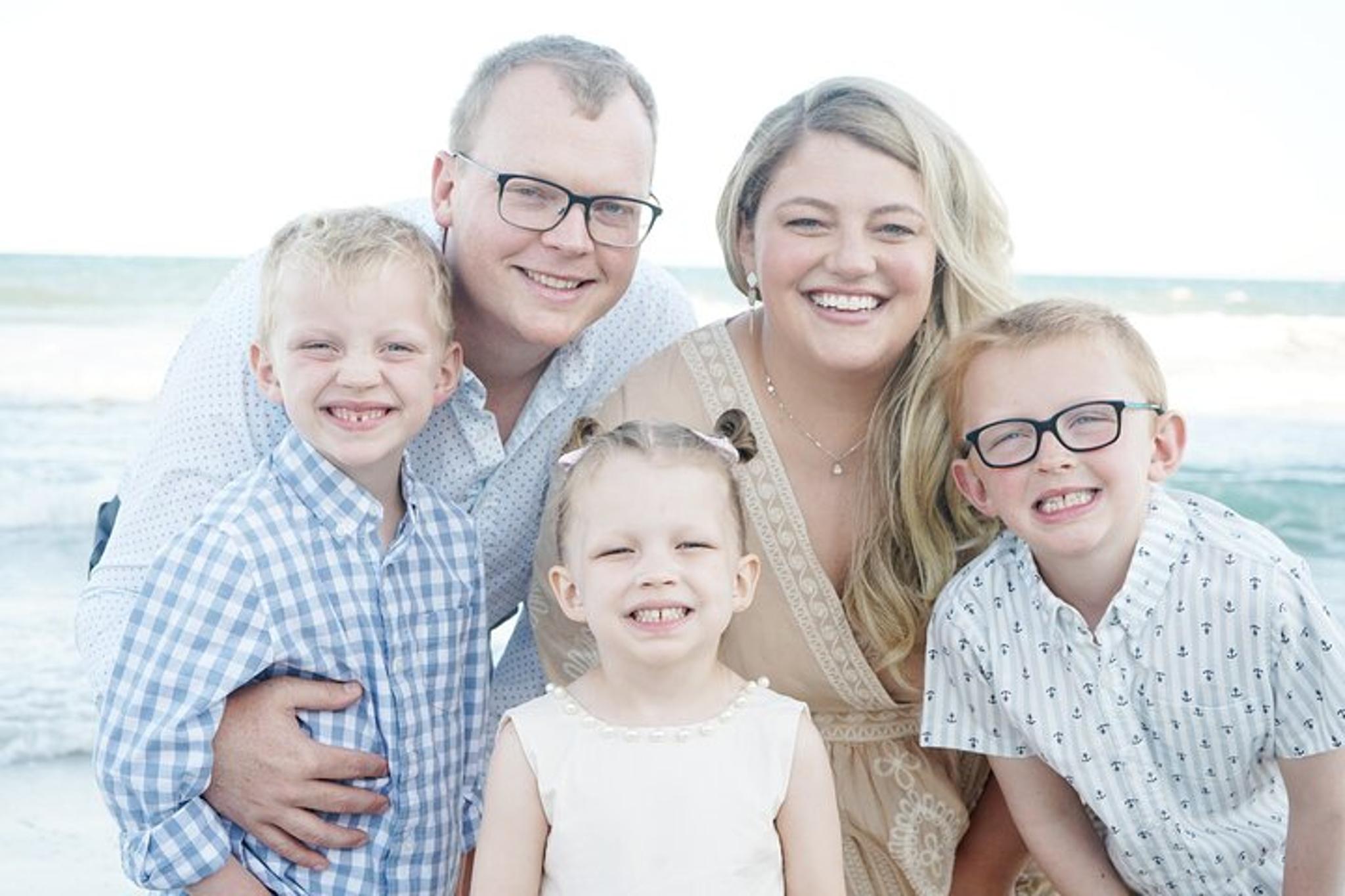 Cocoa Beach Family Portrait Session 60 min - Image 5