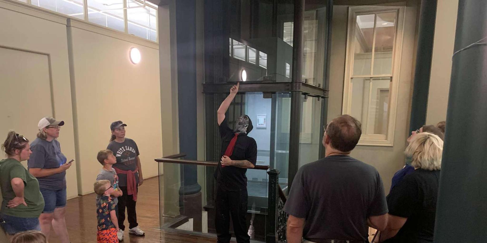 Galveston Ghost Hunting Tour in the Strand District - Image 6