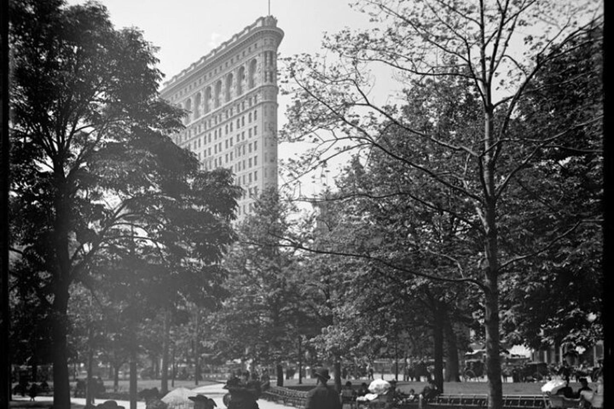 New York City Squares Walking Tour - Image 5