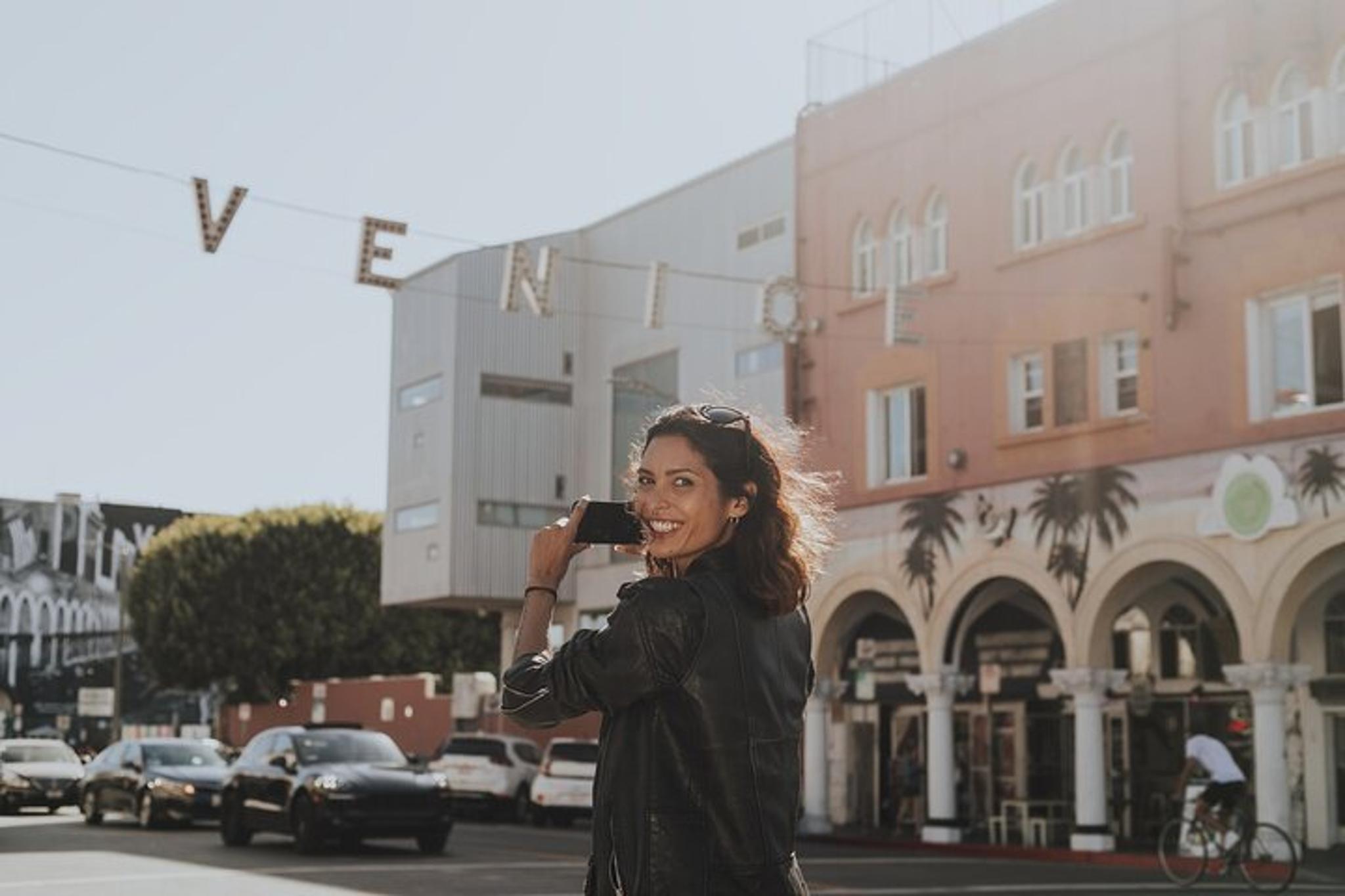 Los Angeles Private Tour in a Luxury Vehicle - Image 6