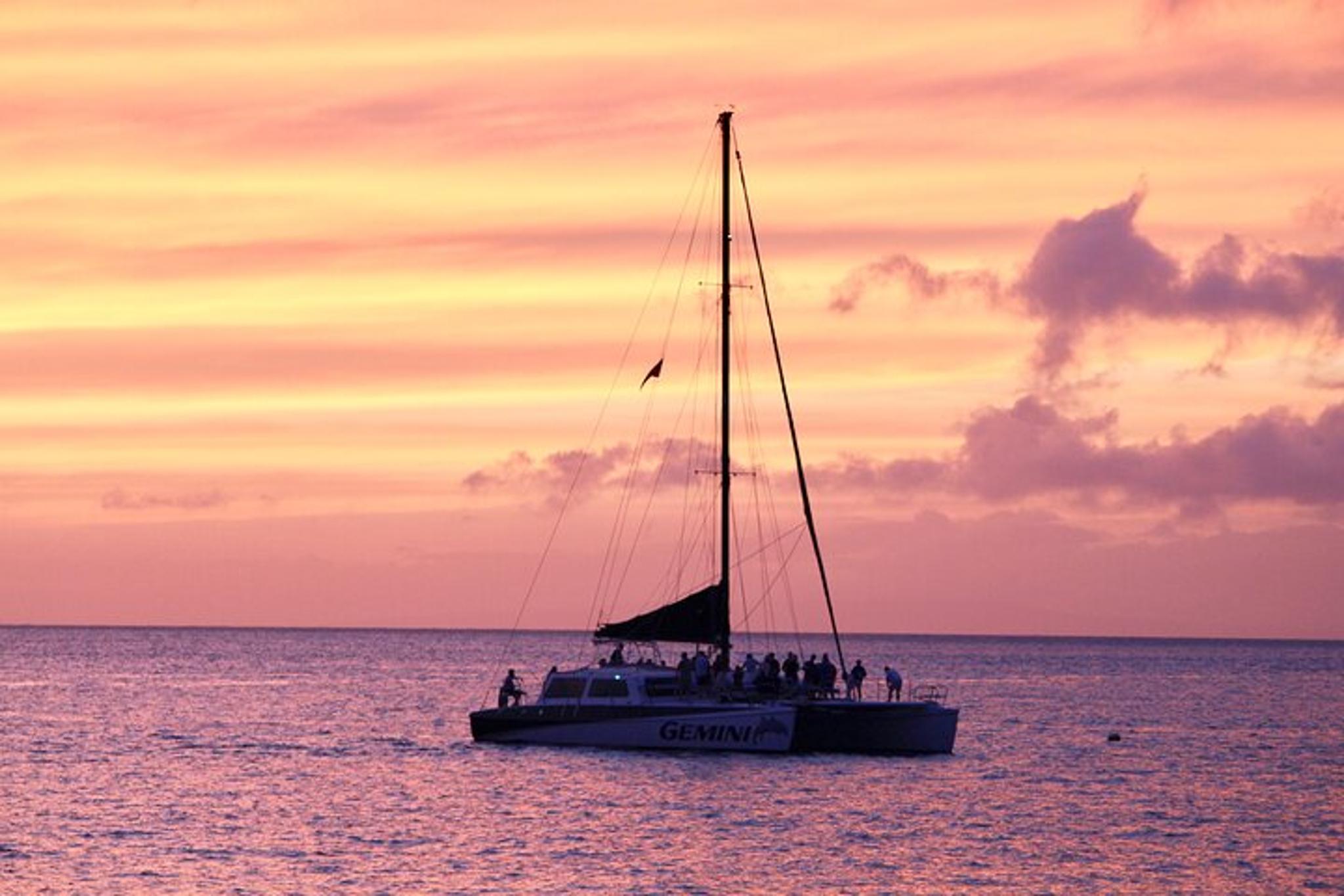 Maui Sunset Dinner Sail - Image 6